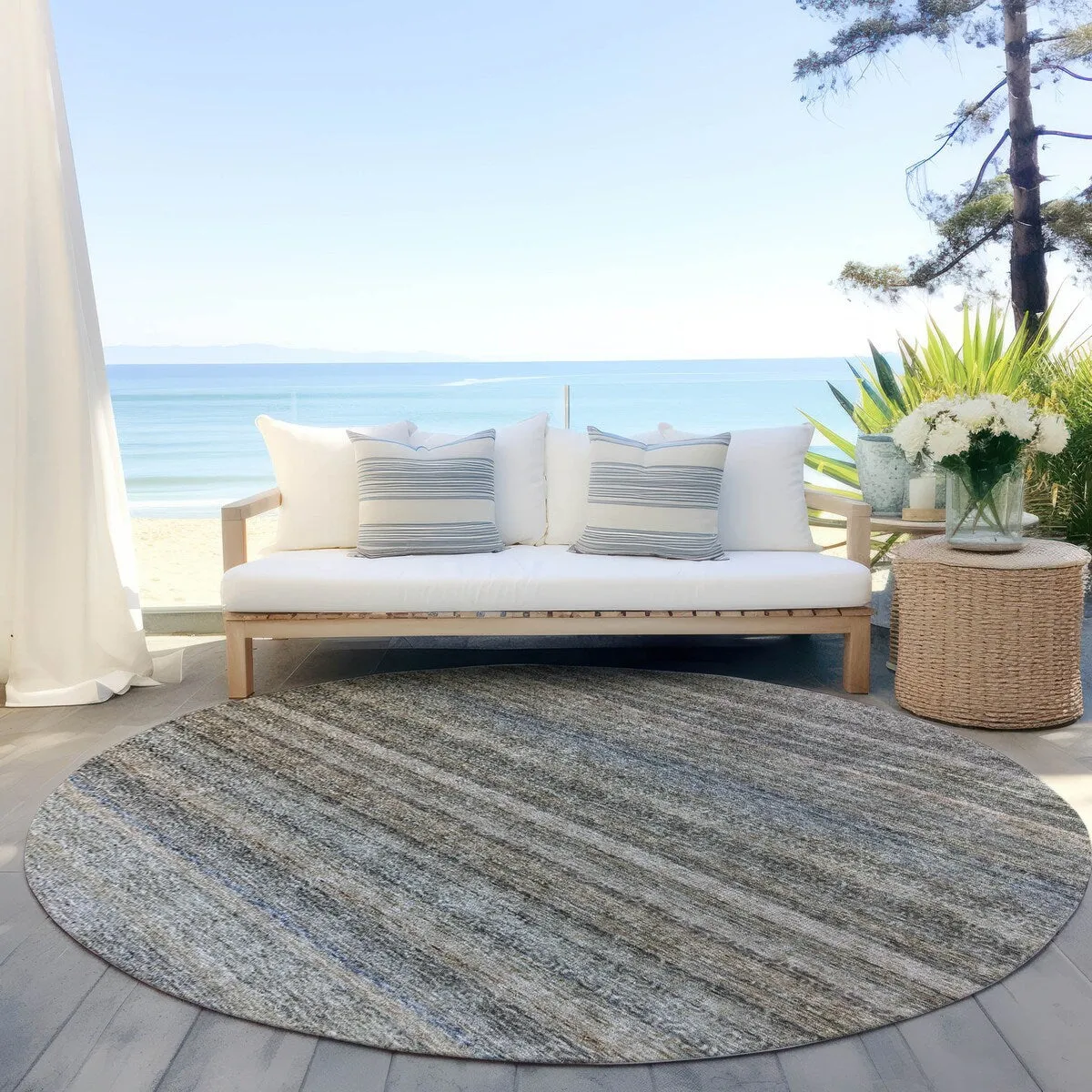 Machine Washable Indoor/ Outdoor Ombre Solid Chantille Rug