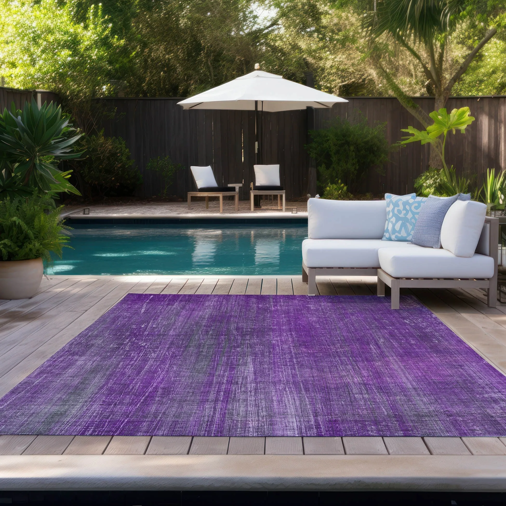 Machine Washable Indoor/ Outdoor Ombre Solid Chantille Rug