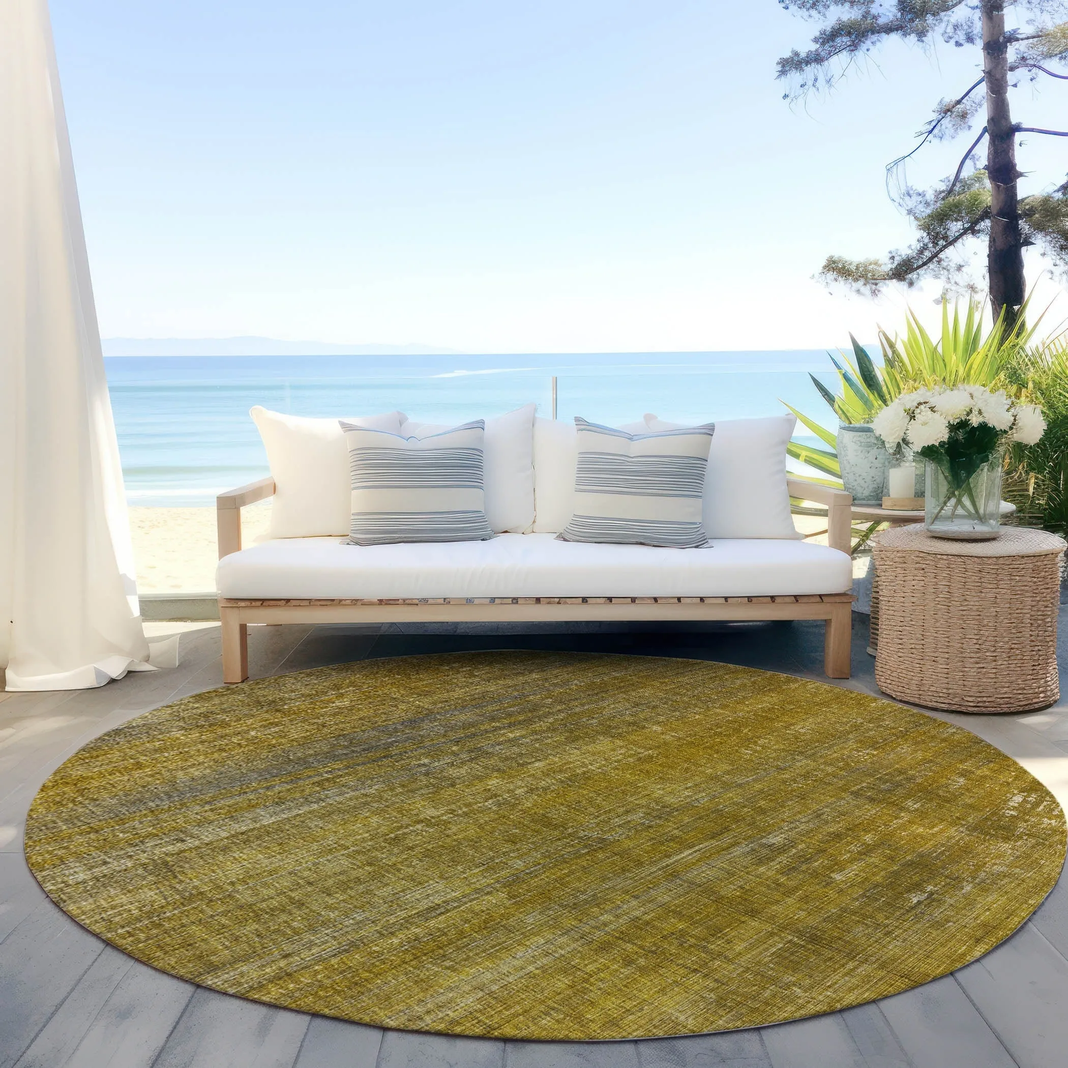 Machine Washable Indoor/ Outdoor Ombre Solid Chantille Rug