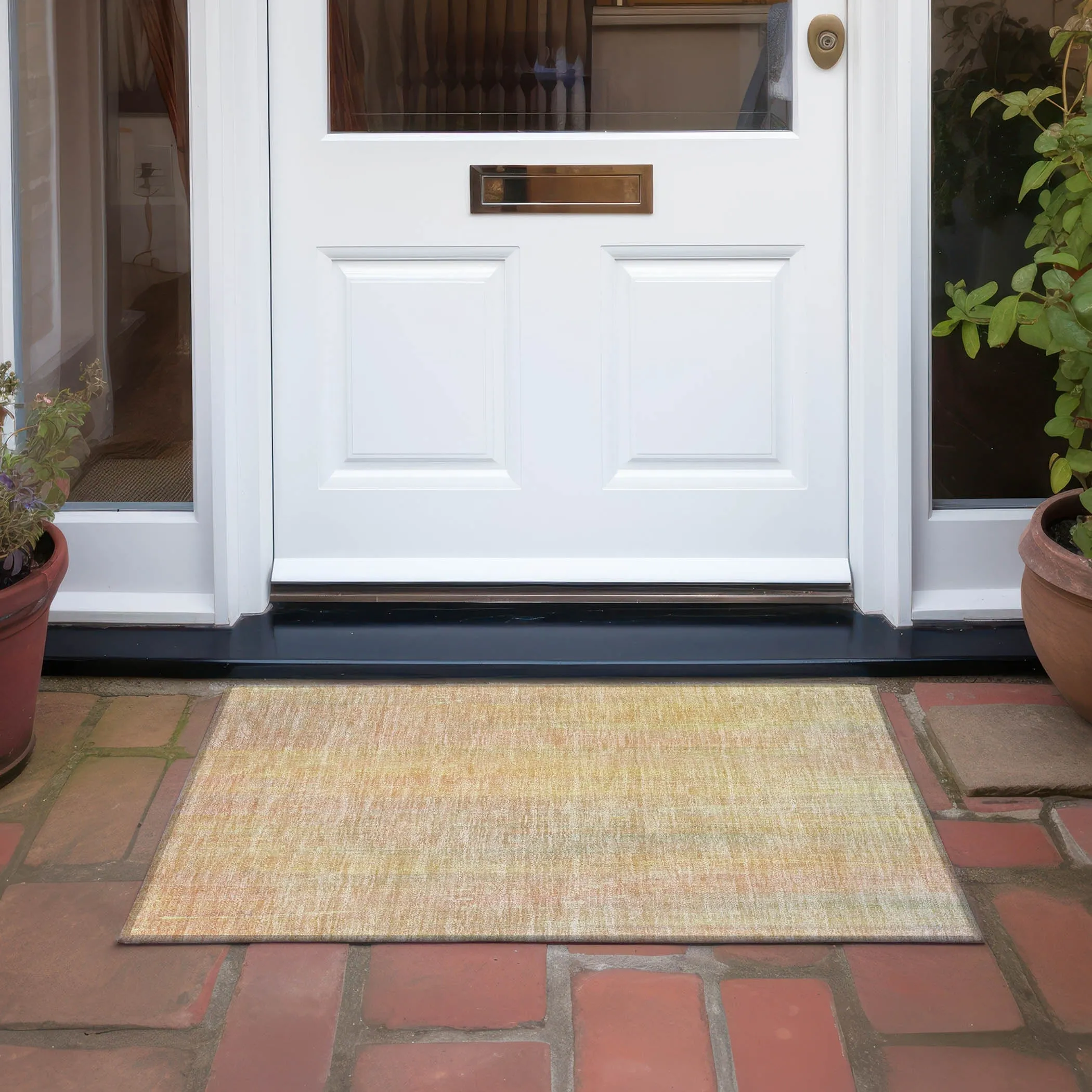 Machine Washable Indoor/ Outdoor Ombre Solid Chantille Rug