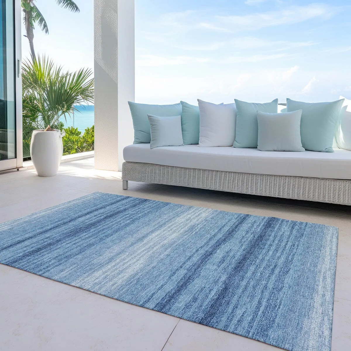 Machine Washable Indoor/ Outdoor Ombre Stripe Chantille Rug