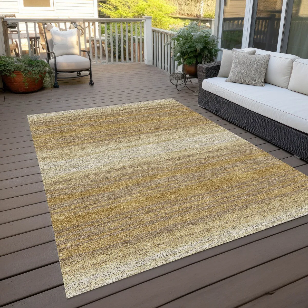 Machine Washable Indoor/ Outdoor Ombre Stripe Chantille Rug