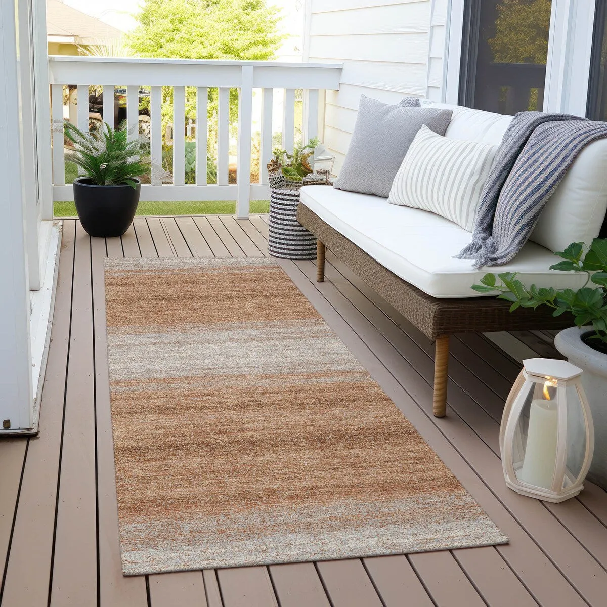 Machine Washable Indoor/ Outdoor Ombre Stripe Chantille Rug