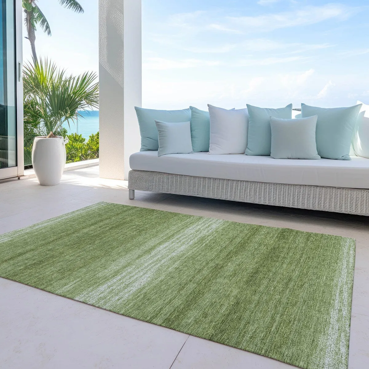 Machine Washable Indoor/ Outdoor Ombre Stripe Chantille Rug
