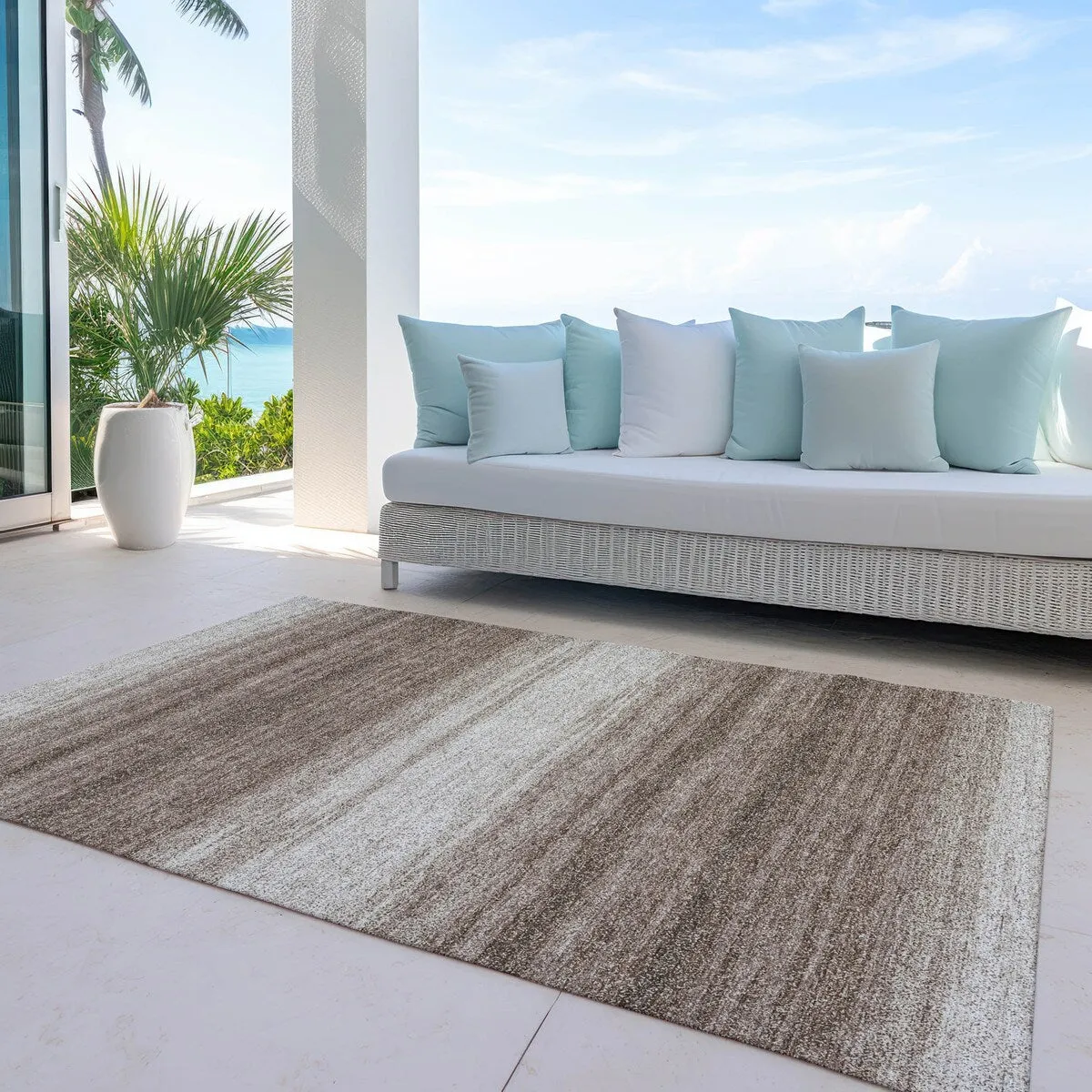 Machine Washable Indoor/ Outdoor Ombre Stripe Chantille Rug
