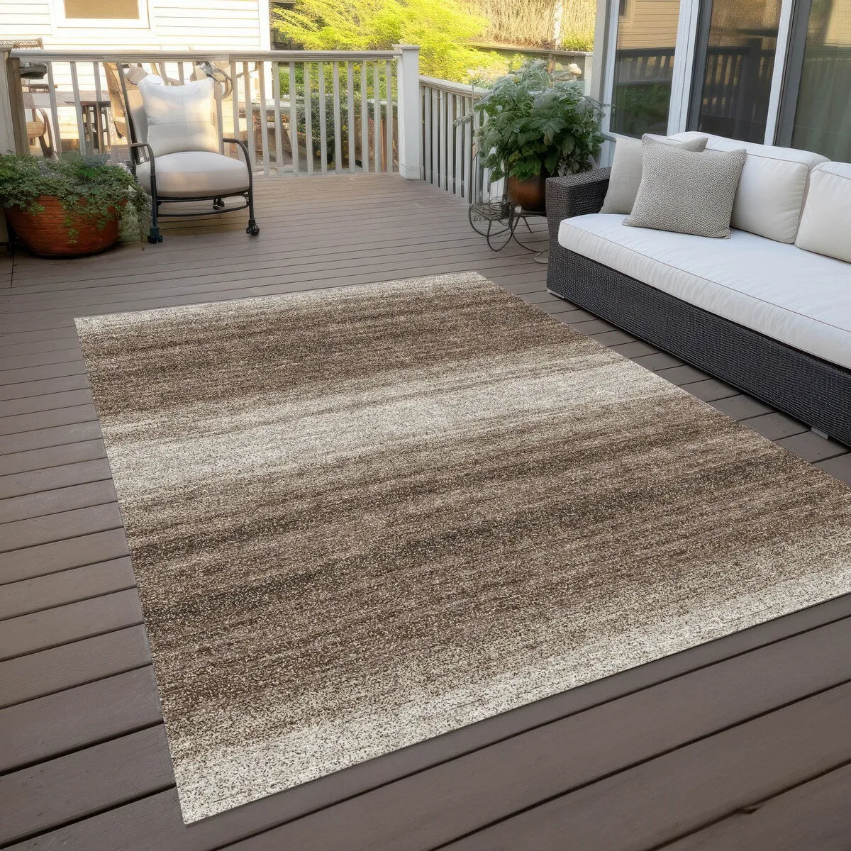 Machine Washable Indoor/ Outdoor Ombre Stripe Chantille Rug