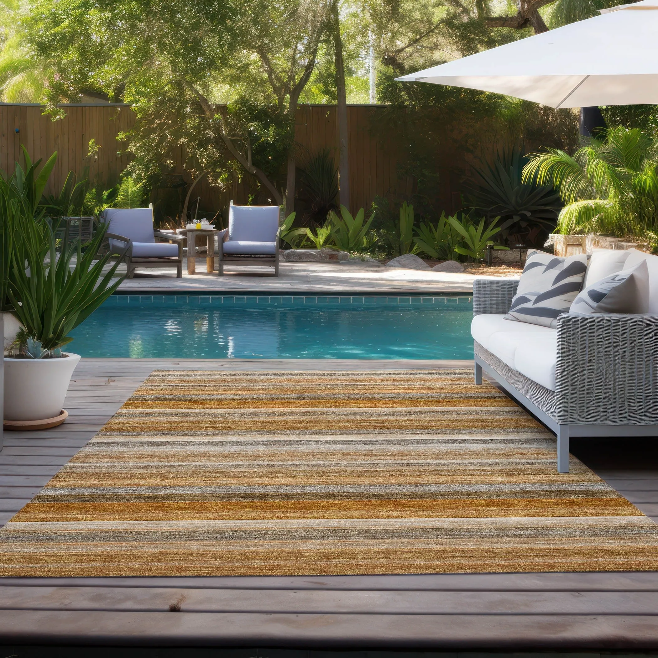 Machine Washable Indoor/ Outdoor Ombre Stripes Chantille Rug