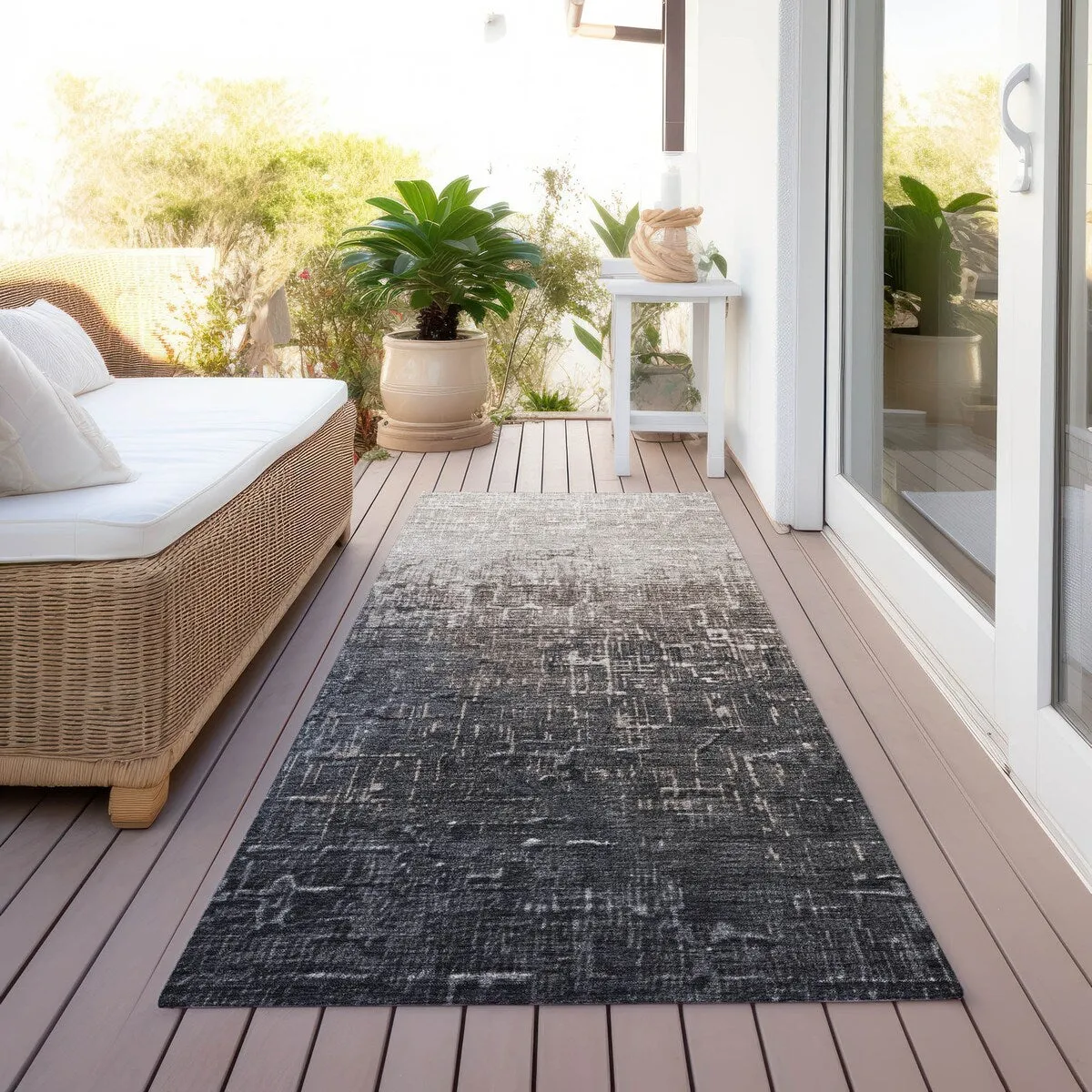Machine Washable Indoor/ Outdoor Ombre Texture Chantille Rug