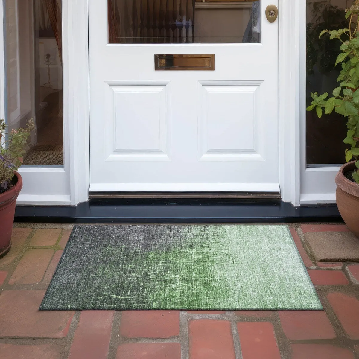 Machine Washable Indoor/ Outdoor Ombre Texture Chantille Rug