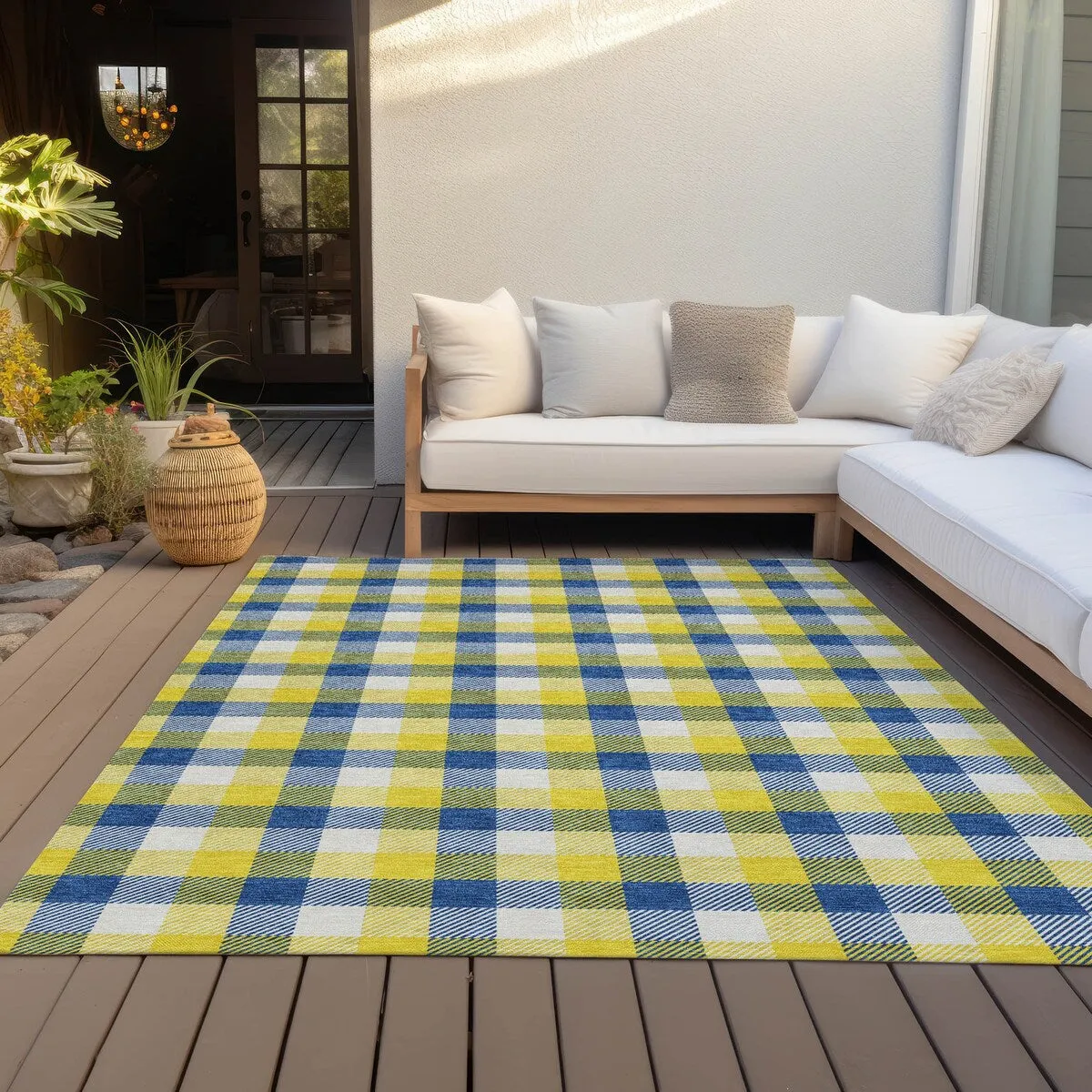 Machine Washable Indoor/ Outdoor Plaid Chantille Rug