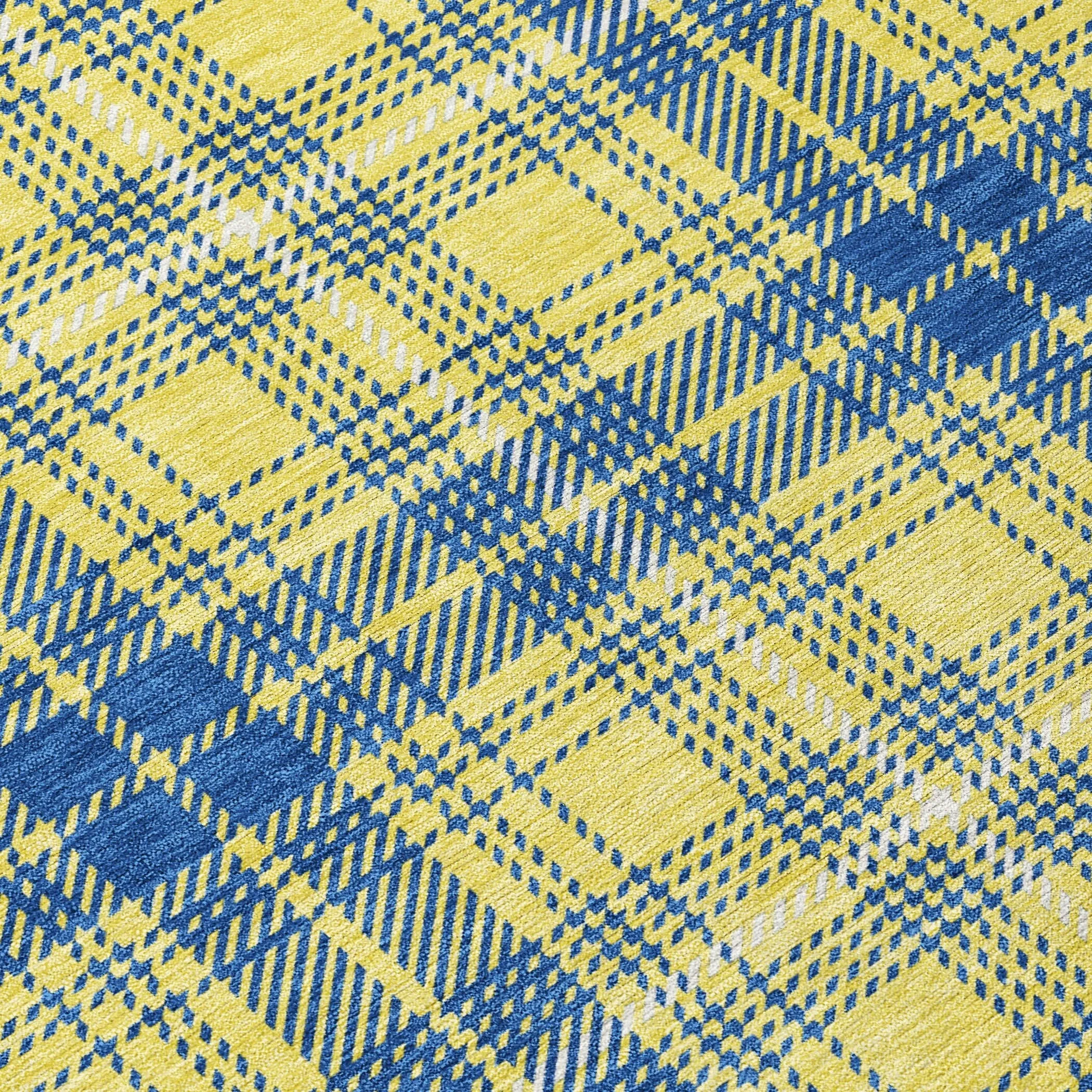 Machine Washable Indoor/ Outdoor Plaid Chantille Rug
