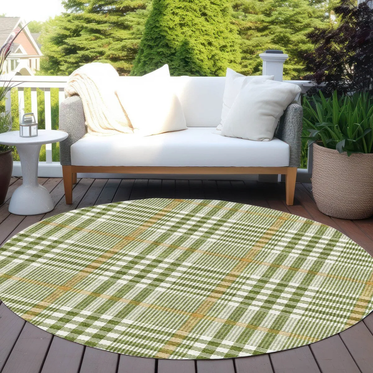 Machine Washable Indoor/ Outdoor Plaid Chantille Rug
