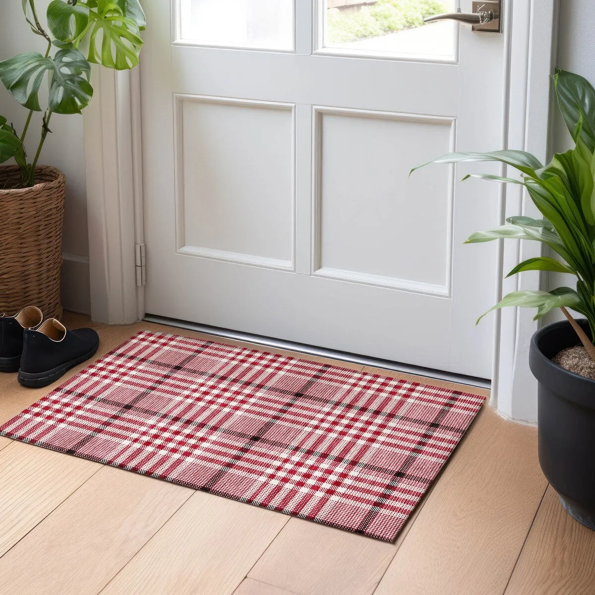 Machine Washable Indoor/ Outdoor Plaid Chantille Rug