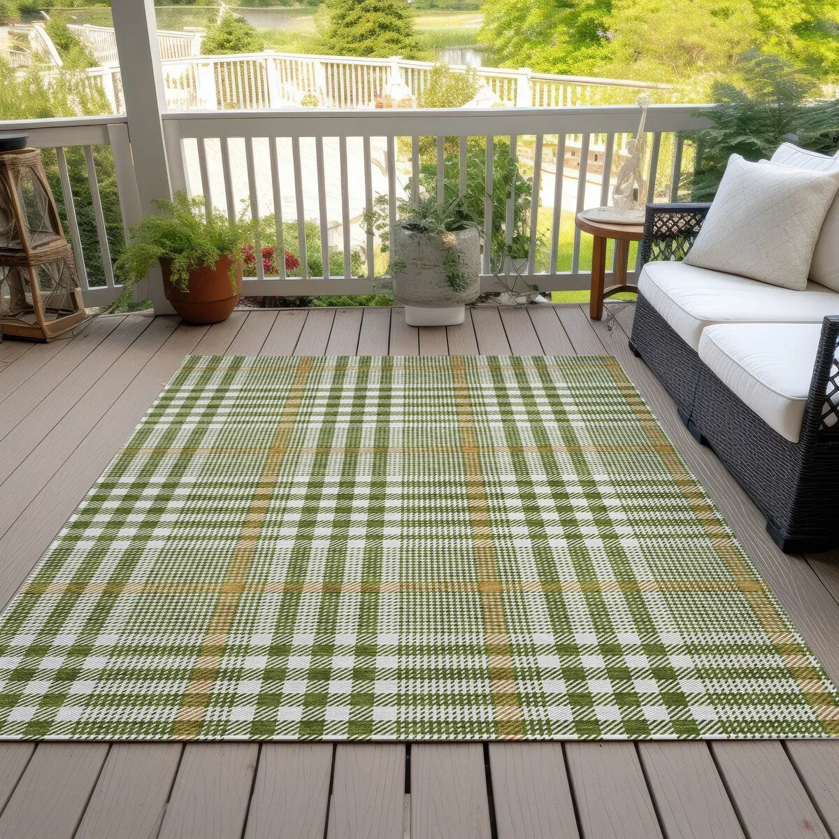 Machine Washable Indoor/ Outdoor Plaid Chantille Rug