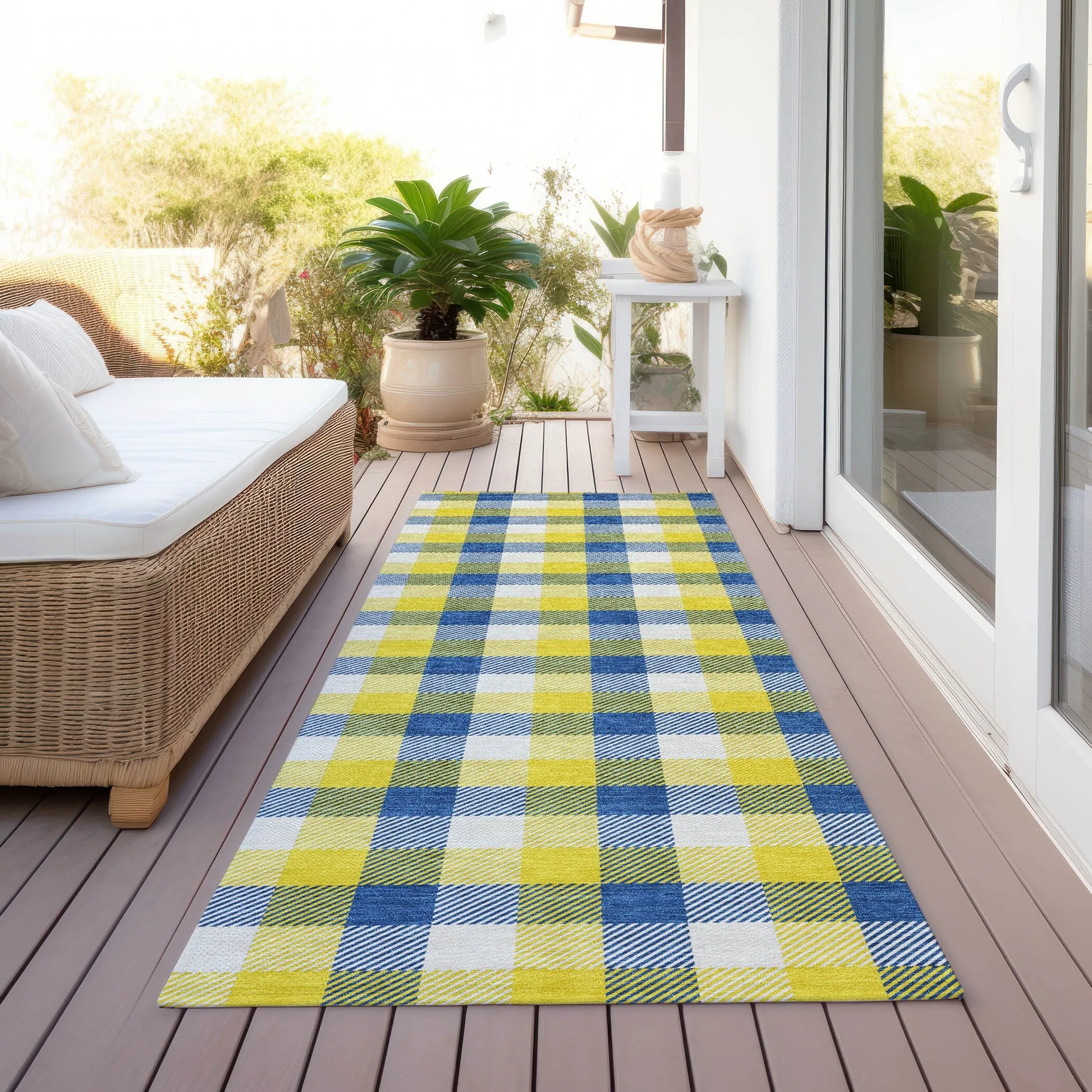 Machine Washable Indoor/ Outdoor Plaid Chantille Rug