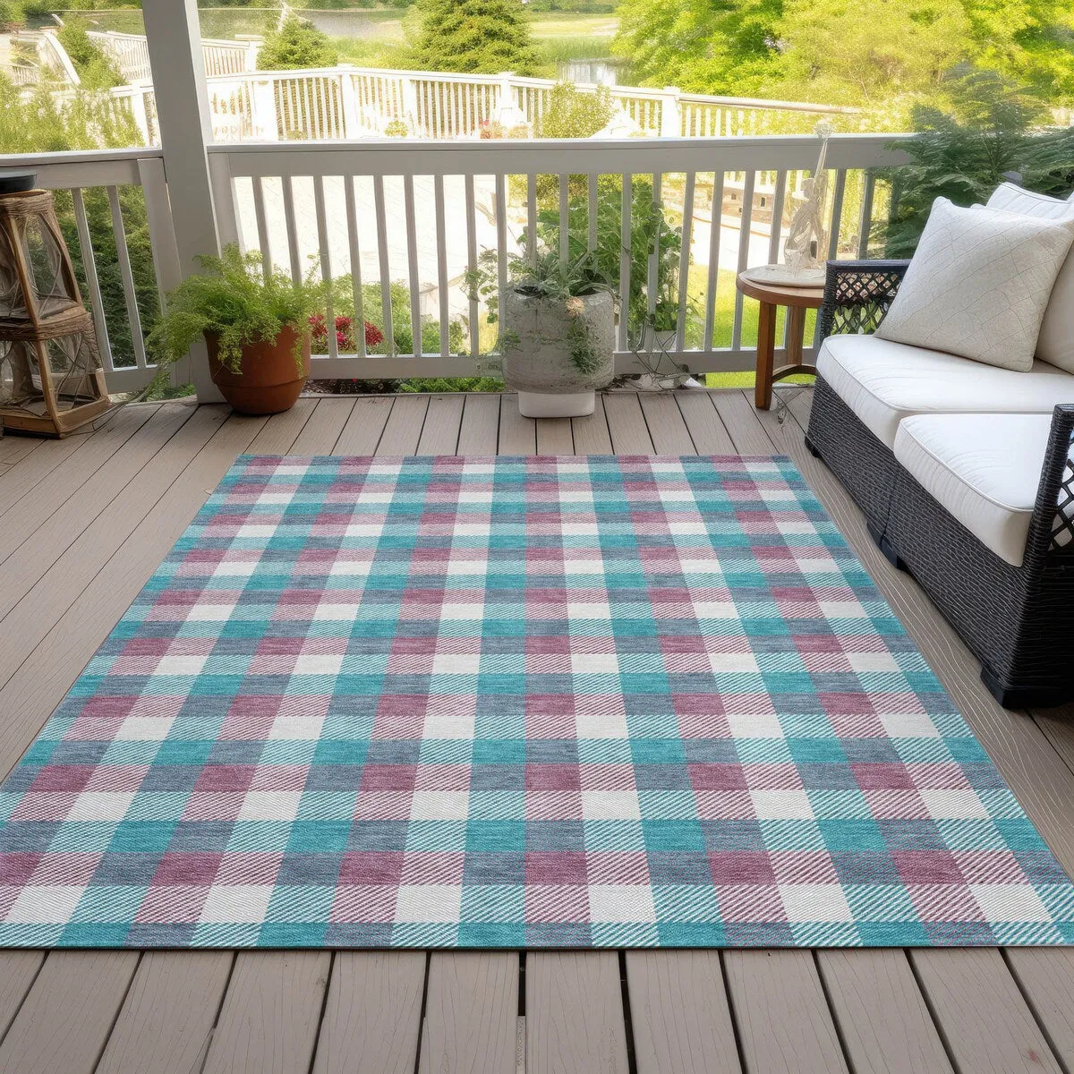 Machine Washable Indoor/ Outdoor Plaid Chantille Rug