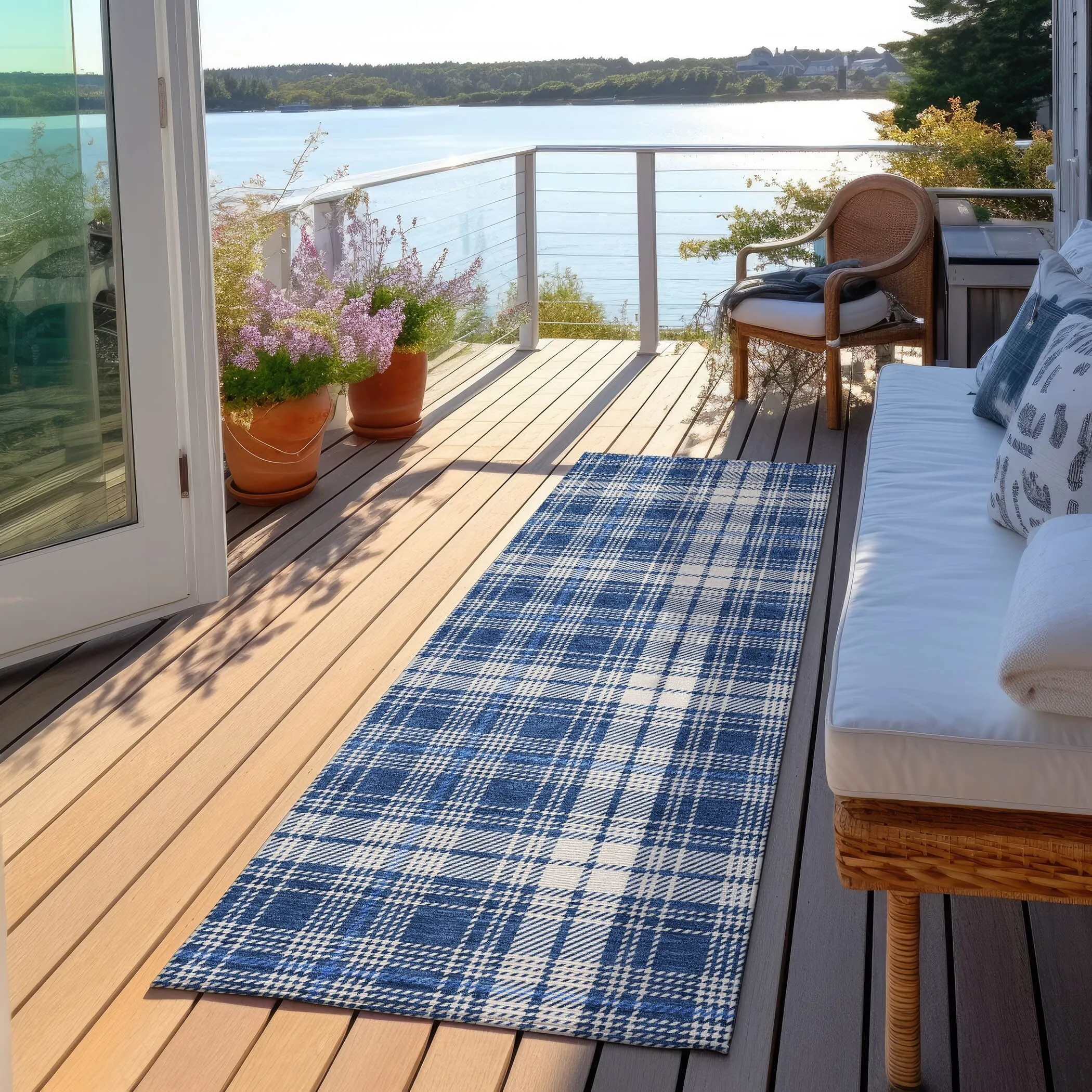 Machine Washable Indoor/ Outdoor Plaid Chantille Rug