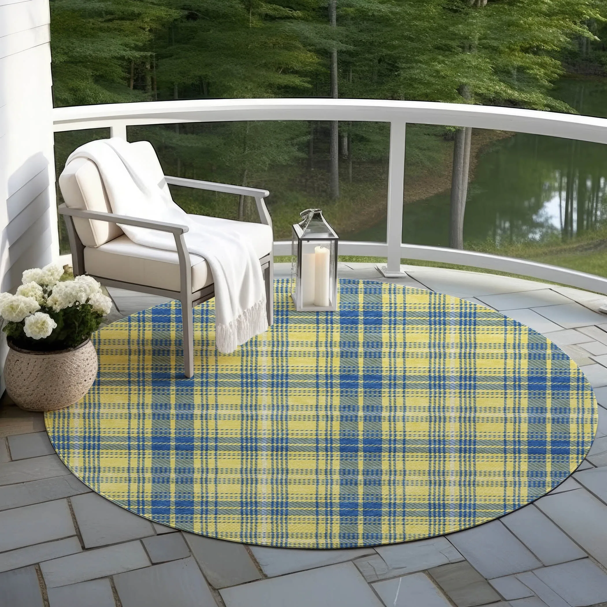 Machine Washable Indoor/ Outdoor Plaid Chantille Rug