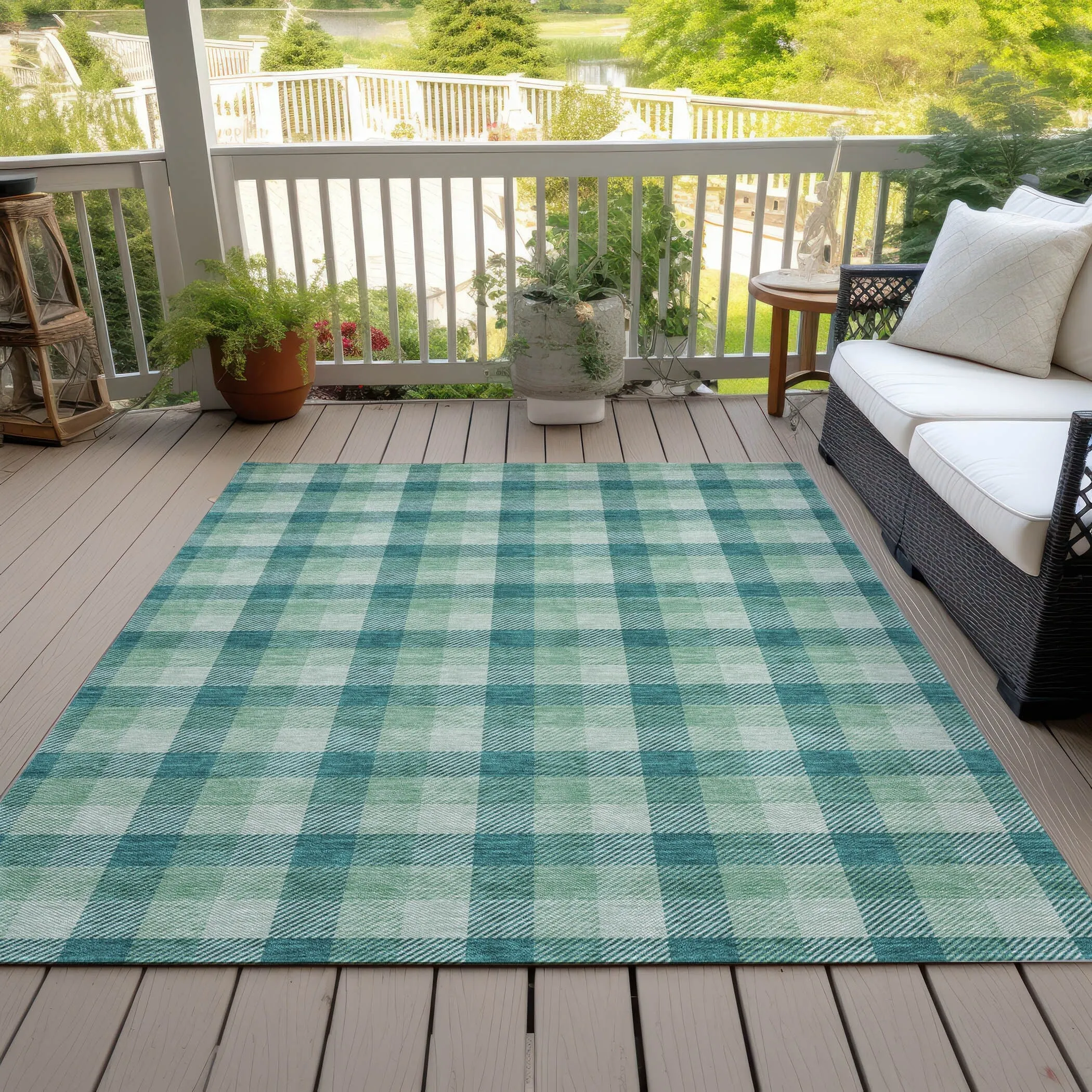Machine Washable Indoor/ Outdoor Plaid Chantille Rug