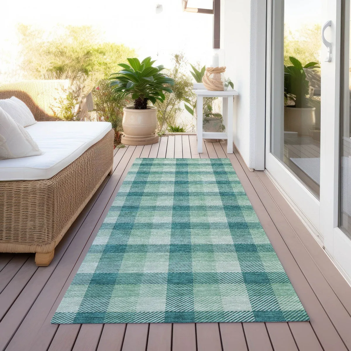 Machine Washable Indoor/ Outdoor Plaid Chantille Rug