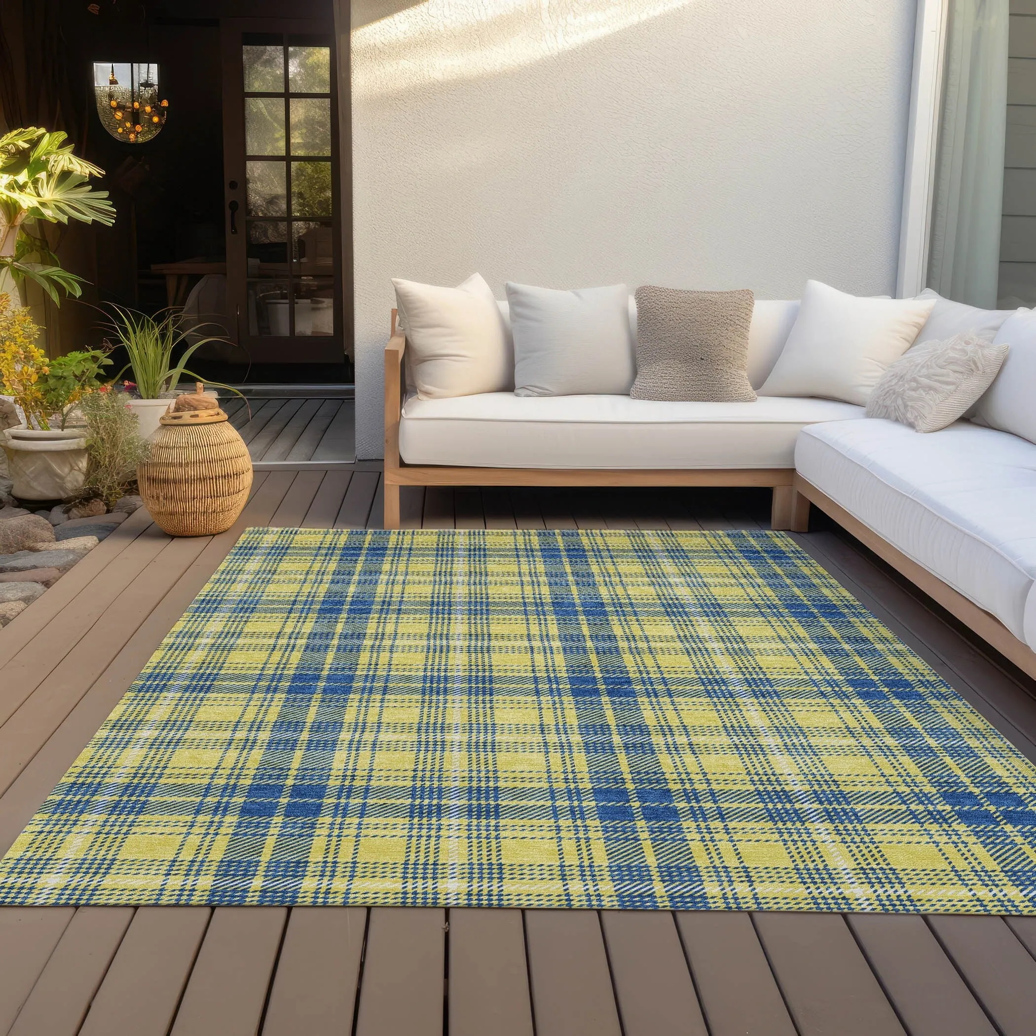 Machine Washable Indoor/ Outdoor Plaid Chantille Rug