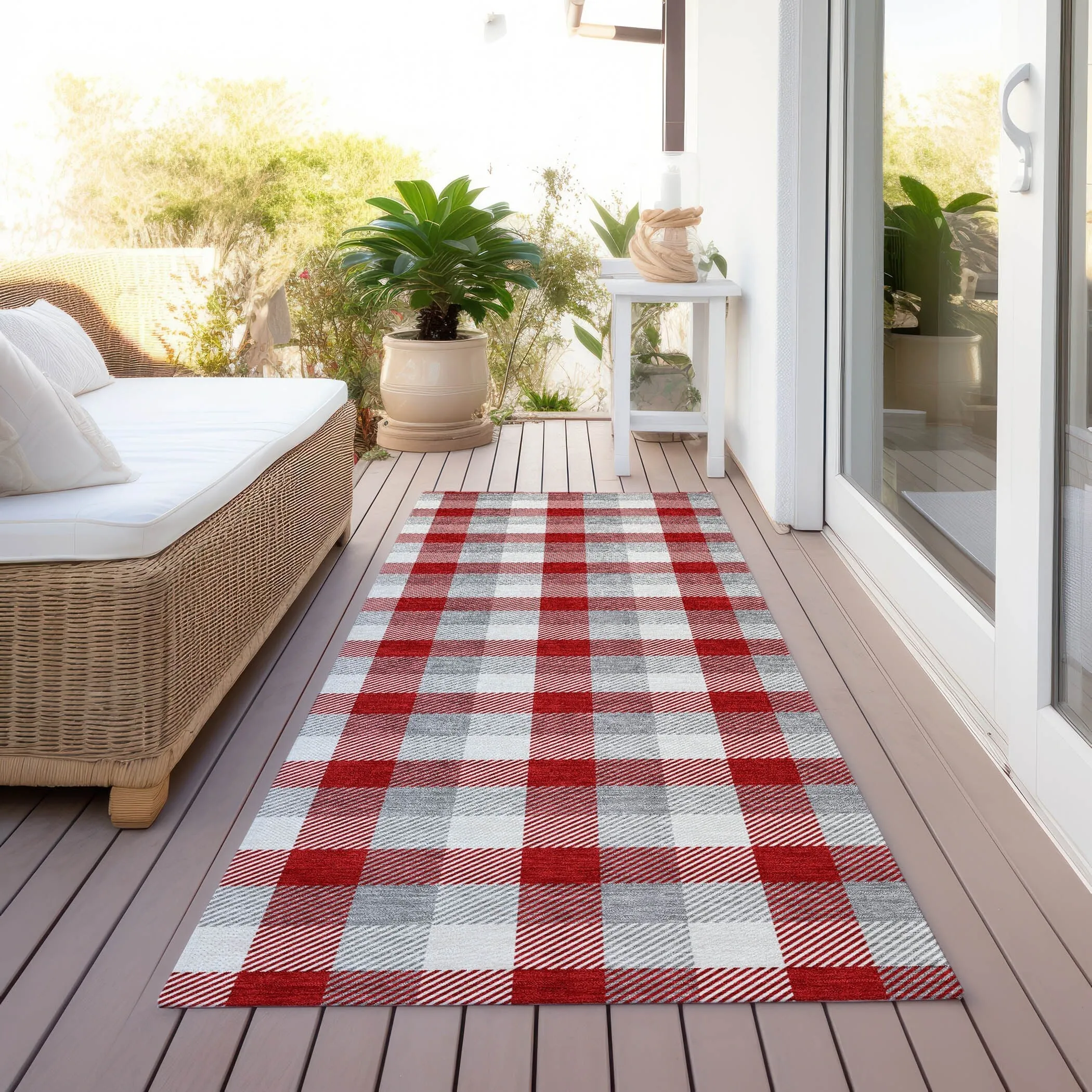 Machine Washable Indoor/ Outdoor Plaid Chantille Rug