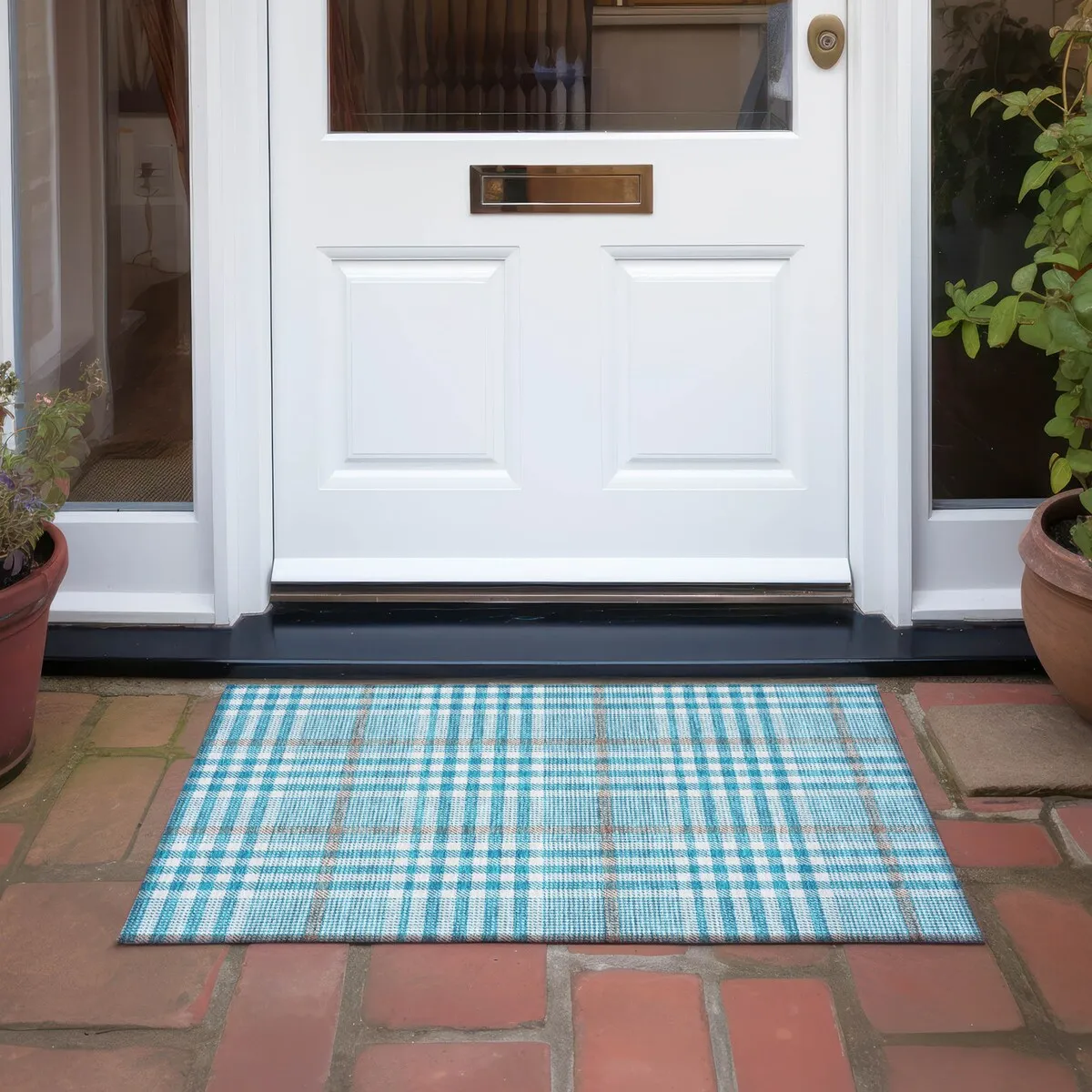 Machine Washable Indoor/ Outdoor Plaid Chantille Rug