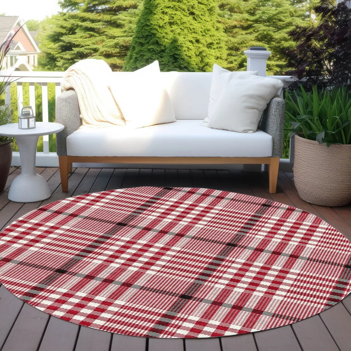 Machine Washable Indoor/ Outdoor Plaid Chantille Rug