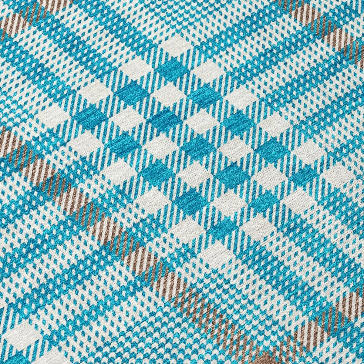Machine Washable Indoor/ Outdoor Plaid Chantille Rug