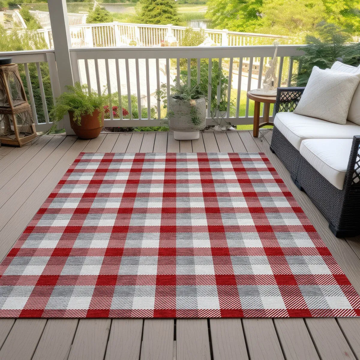 Machine Washable Indoor/ Outdoor Plaid Chantille Rug