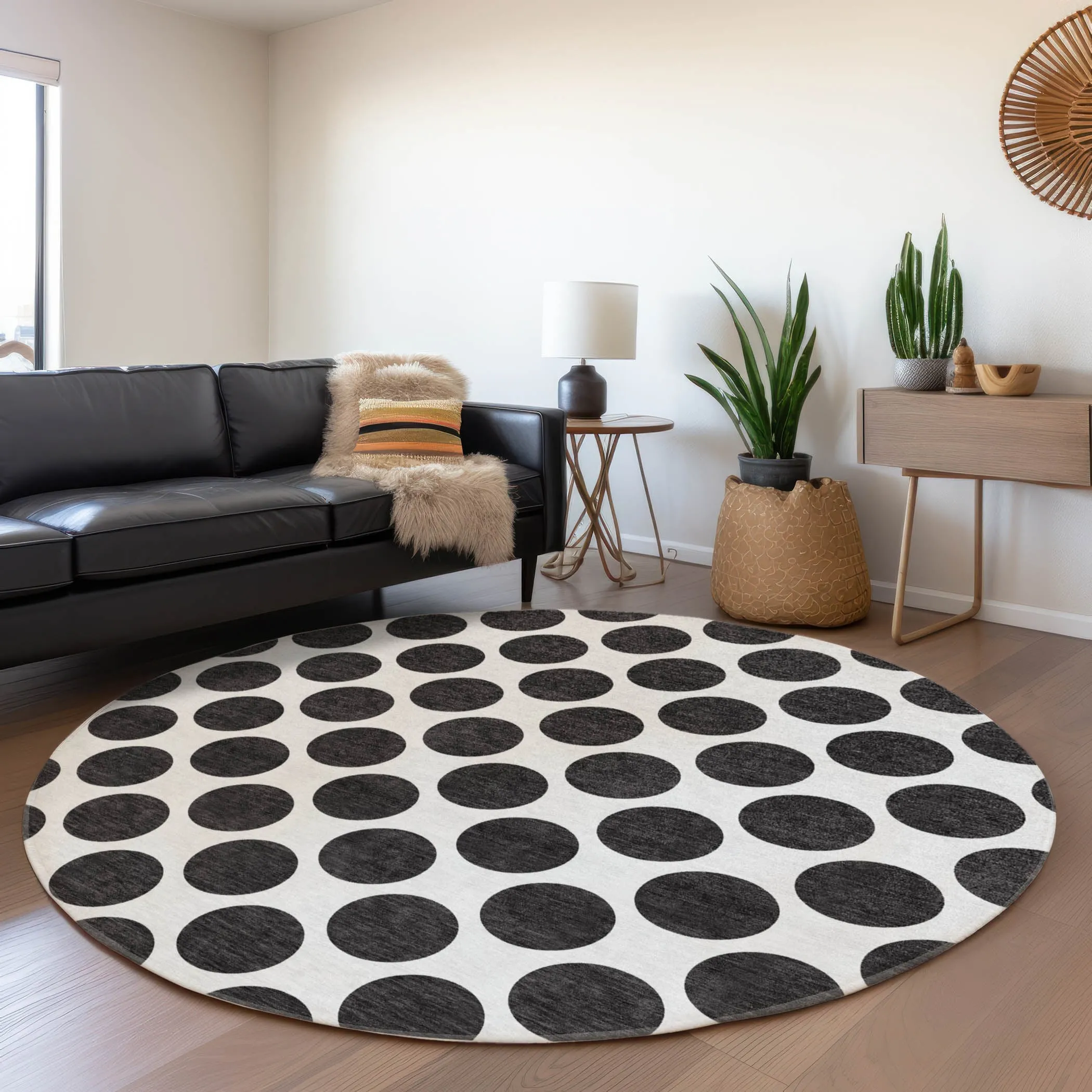 Machine Washable Indoor/ Outdoor Polka Dots Chantille Rug