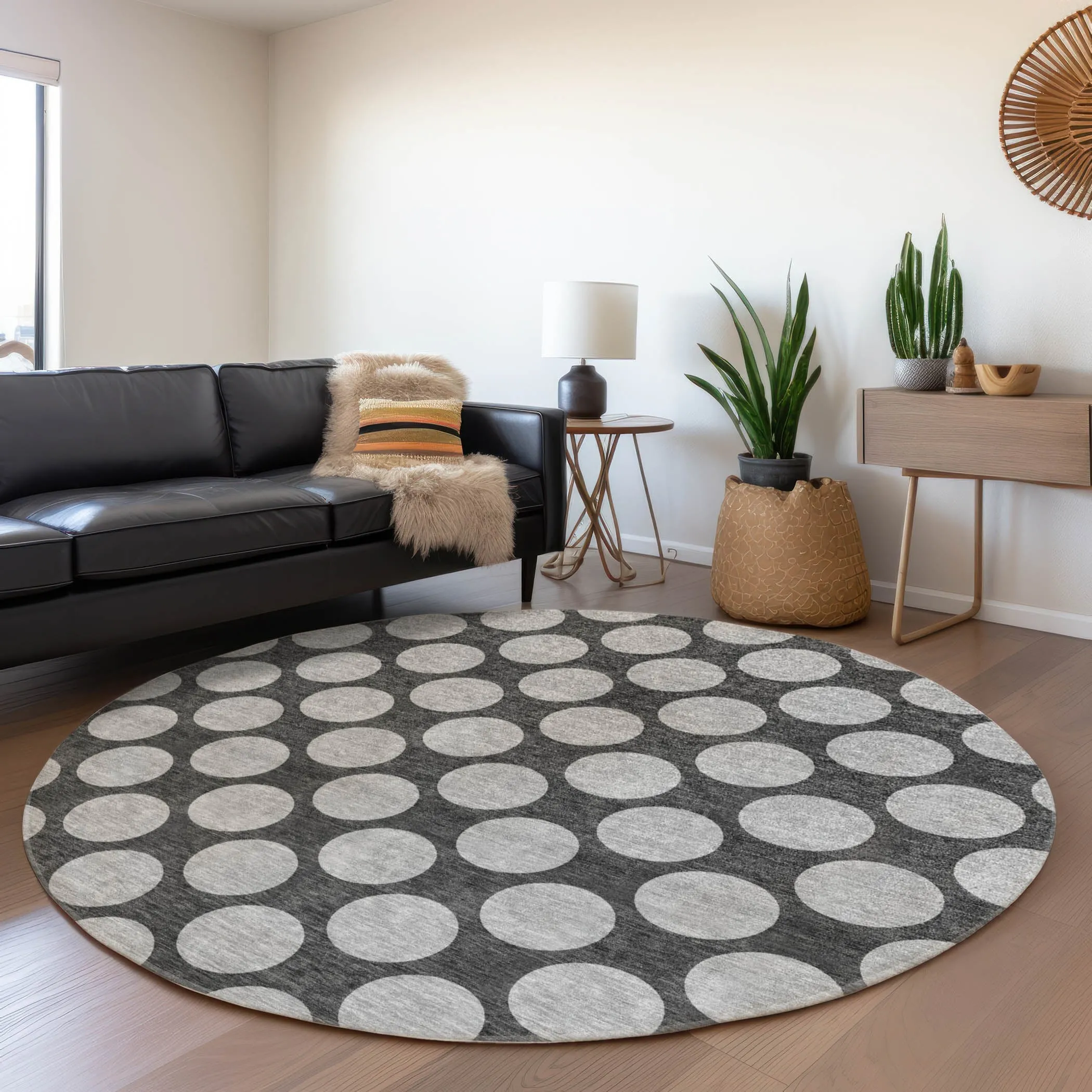 Machine Washable Indoor/ Outdoor Polka Dots Chantille Rug