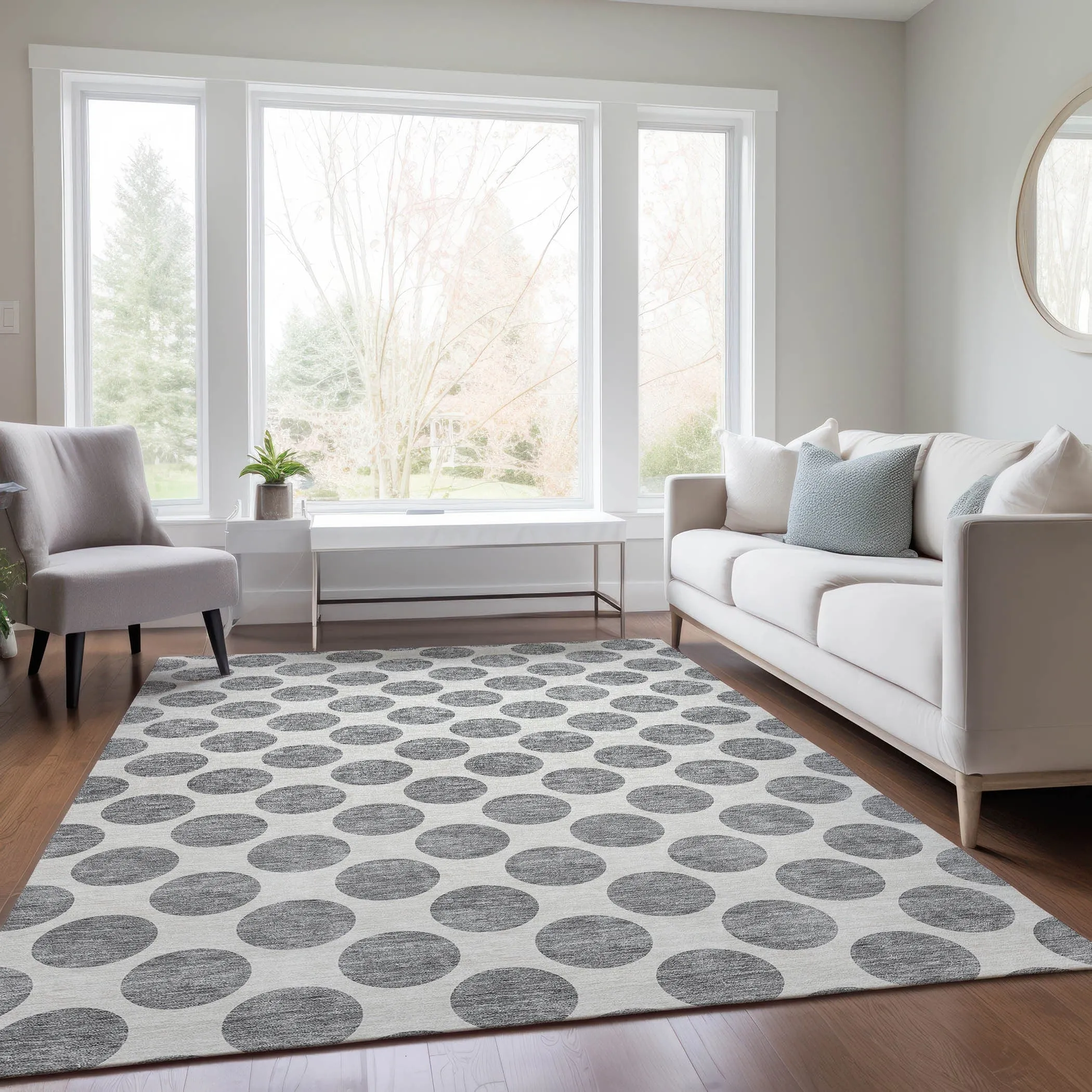 Machine Washable Indoor/ Outdoor Polka Dots Chantille Rug