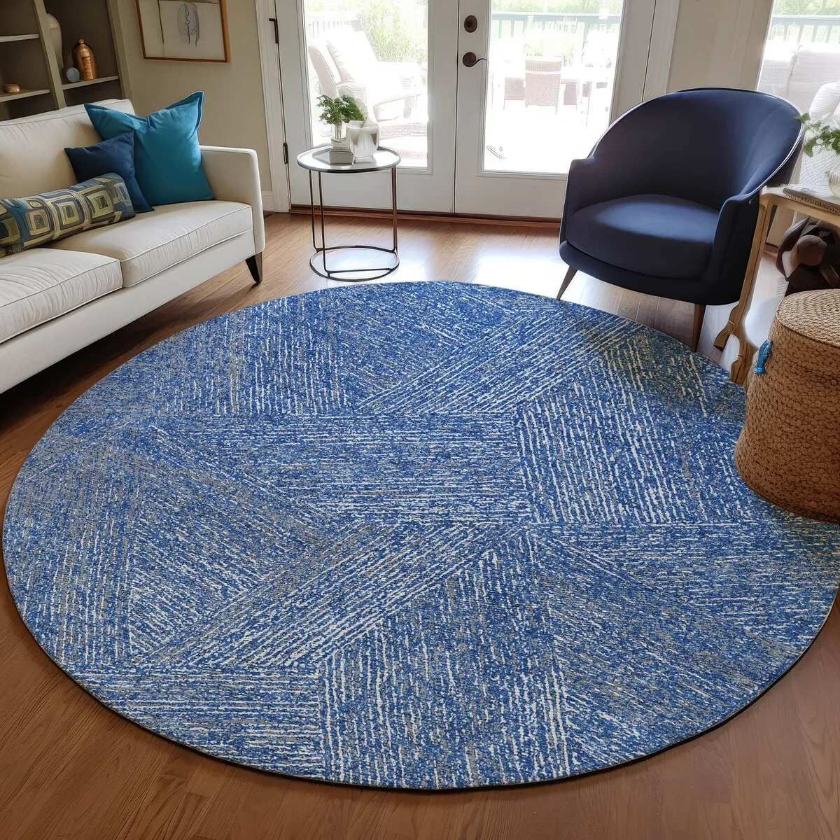 Machine Washable Indoor/ Outdoor Solid Geo Chantille Rug
