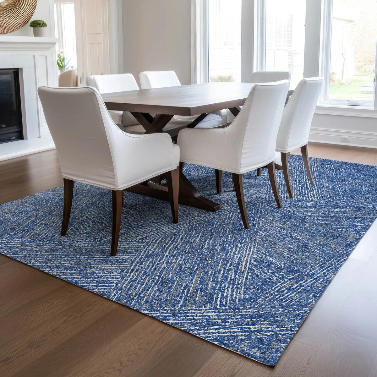 Machine Washable Indoor/ Outdoor Solid Geo Chantille Rug