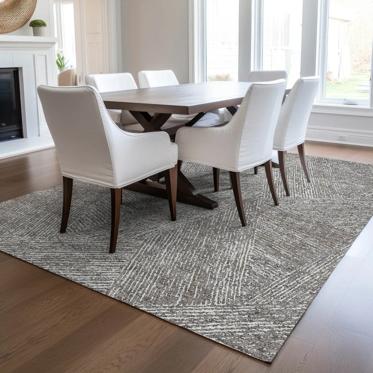 Machine Washable Indoor/ Outdoor Solid Geo Chantille Rug