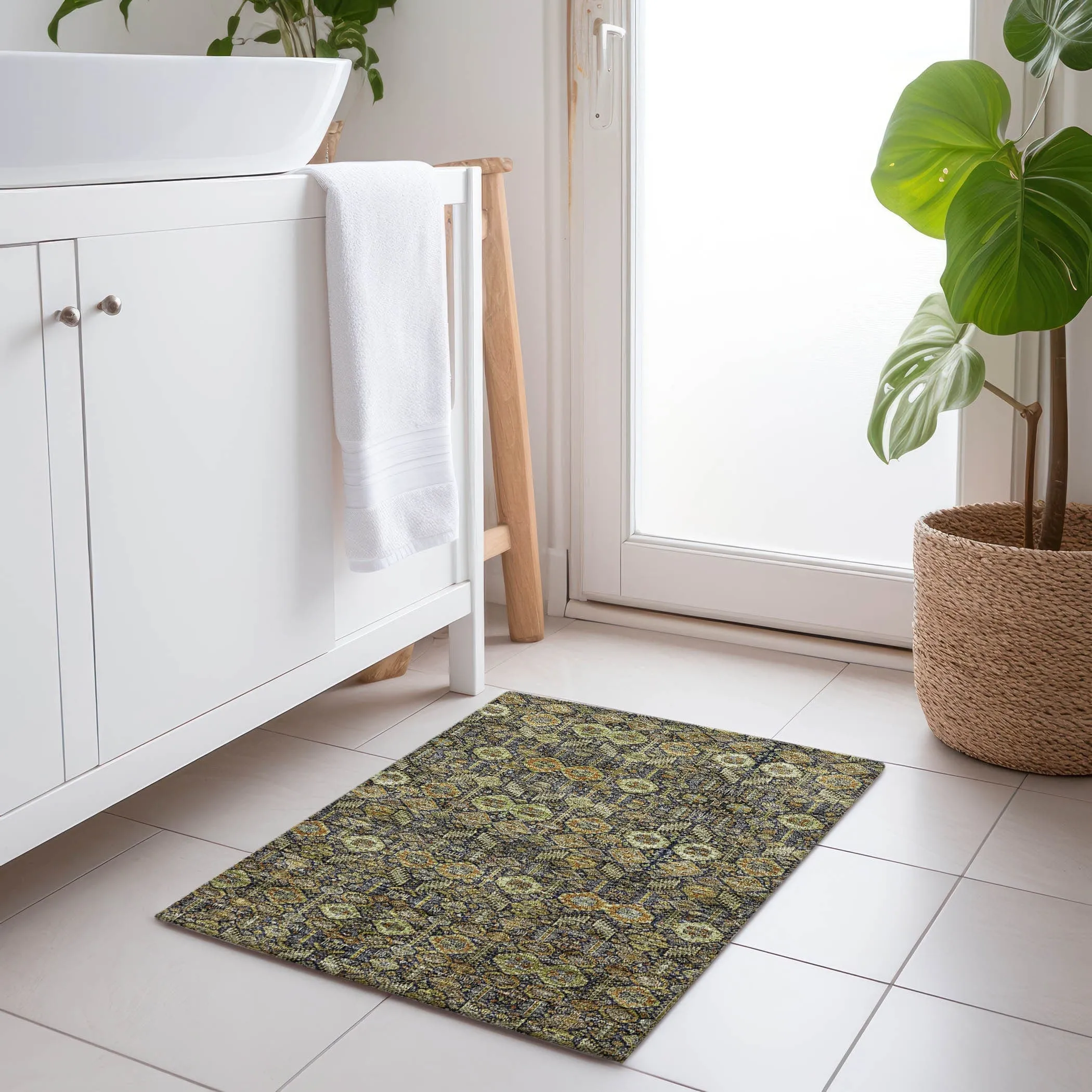 Machine Washable Indoor/ Outdoor Traditional Boho Chantille Rug