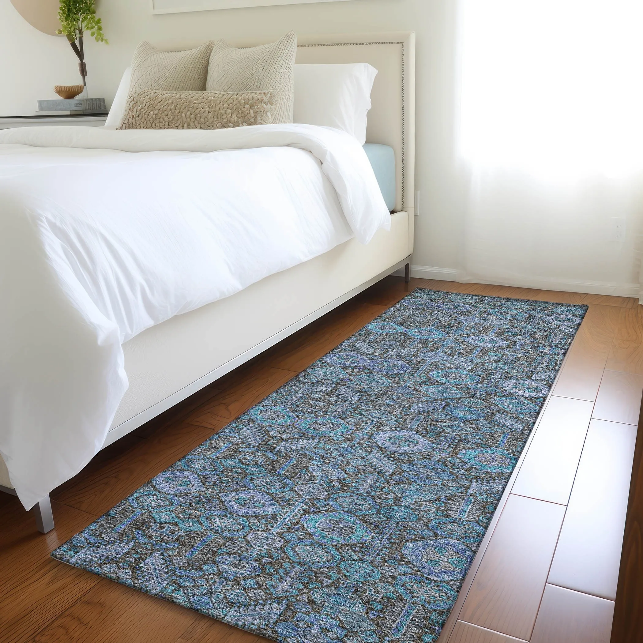 Machine Washable Indoor/ Outdoor Traditional Boho Chantille Rug