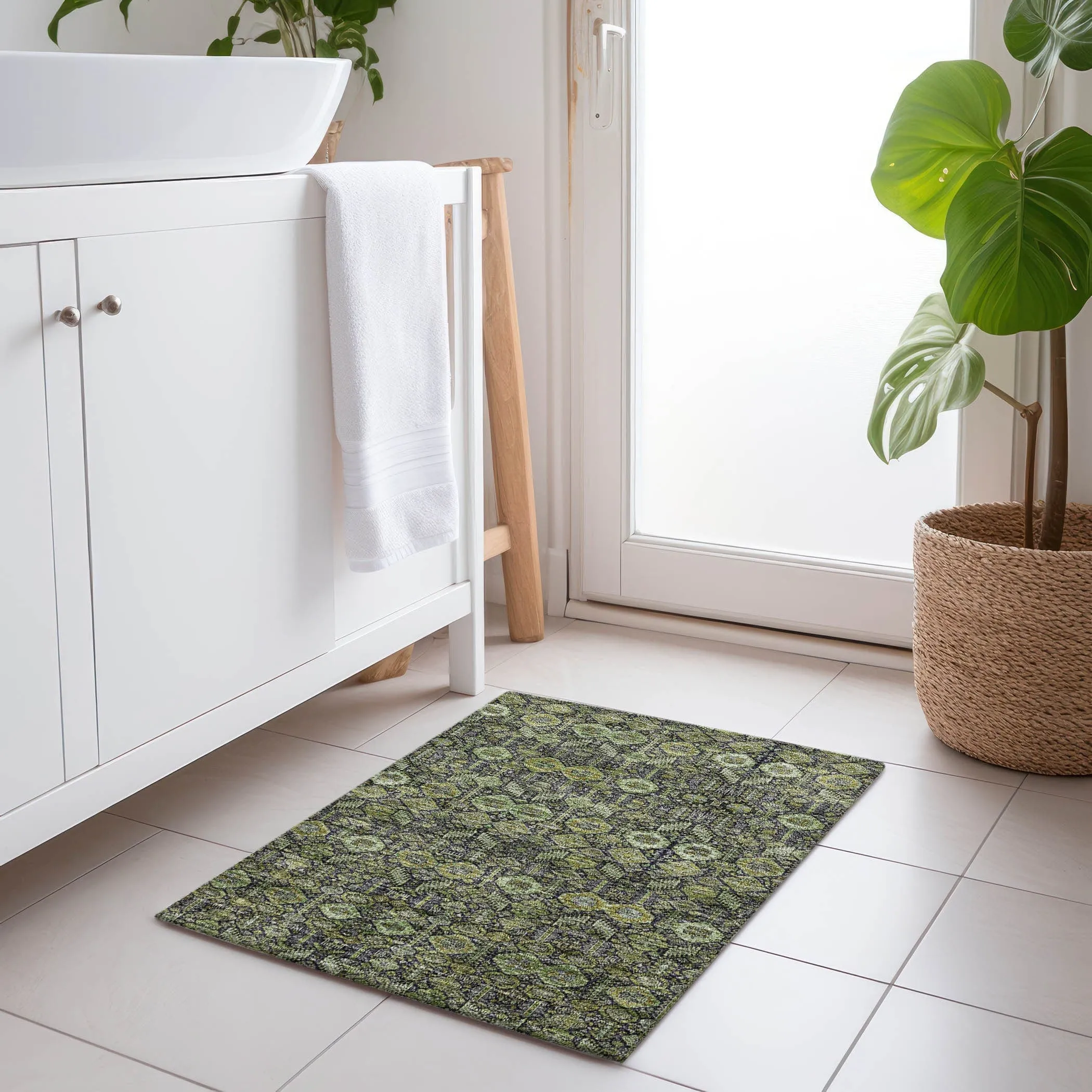 Machine Washable Indoor/ Outdoor Traditional Boho Chantille Rug