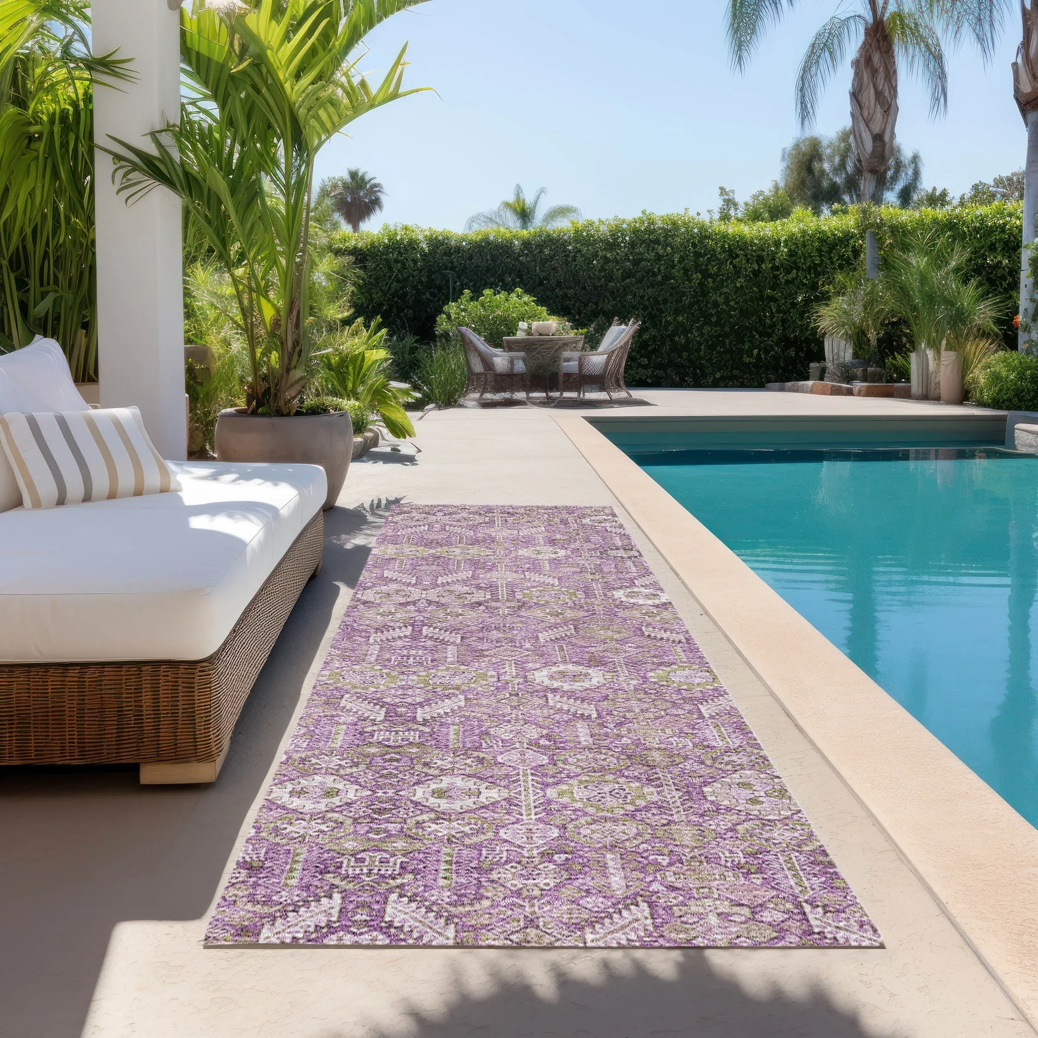 Machine Washable Indoor/ Outdoor Traditional Boho Chantille Rug