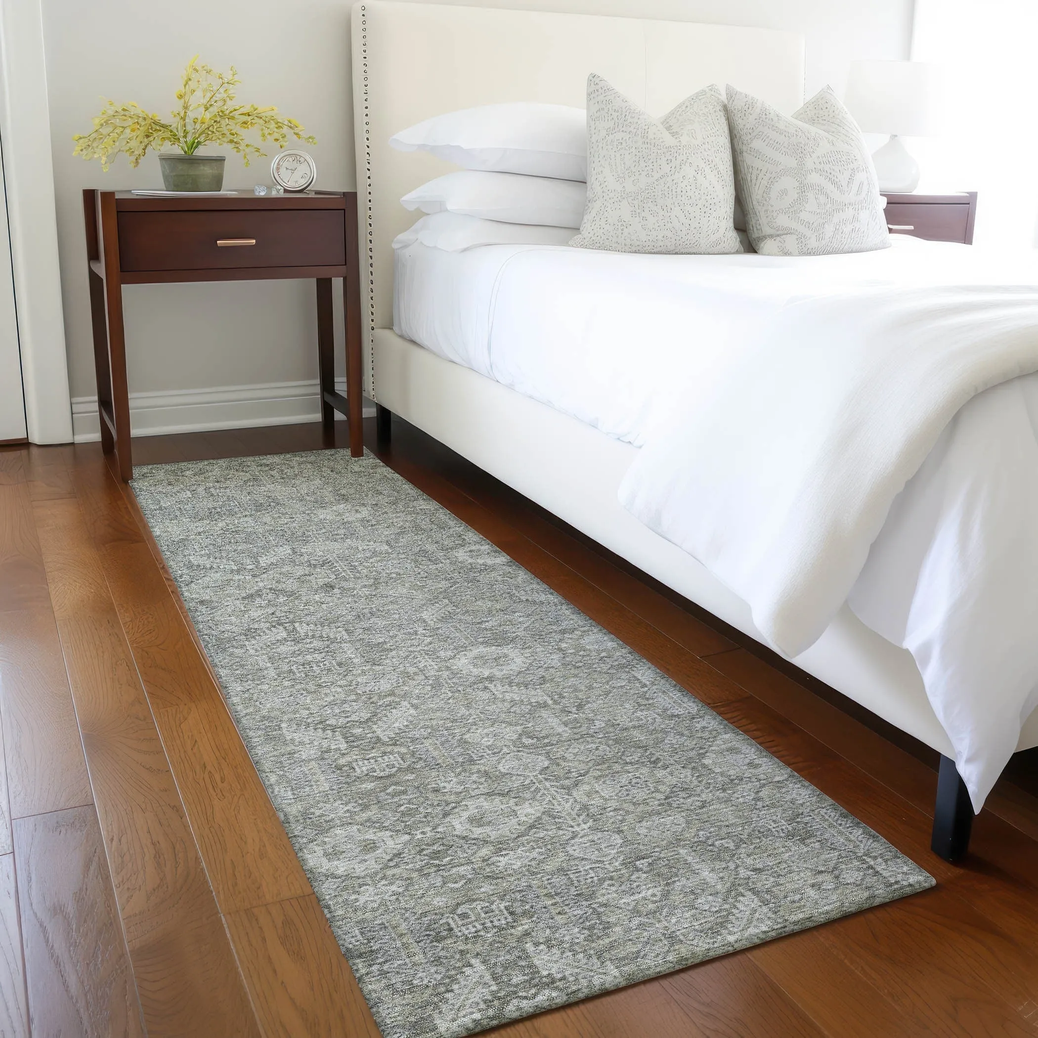 Machine Washable Indoor/ Outdoor Traditional Boho Chantille Rug