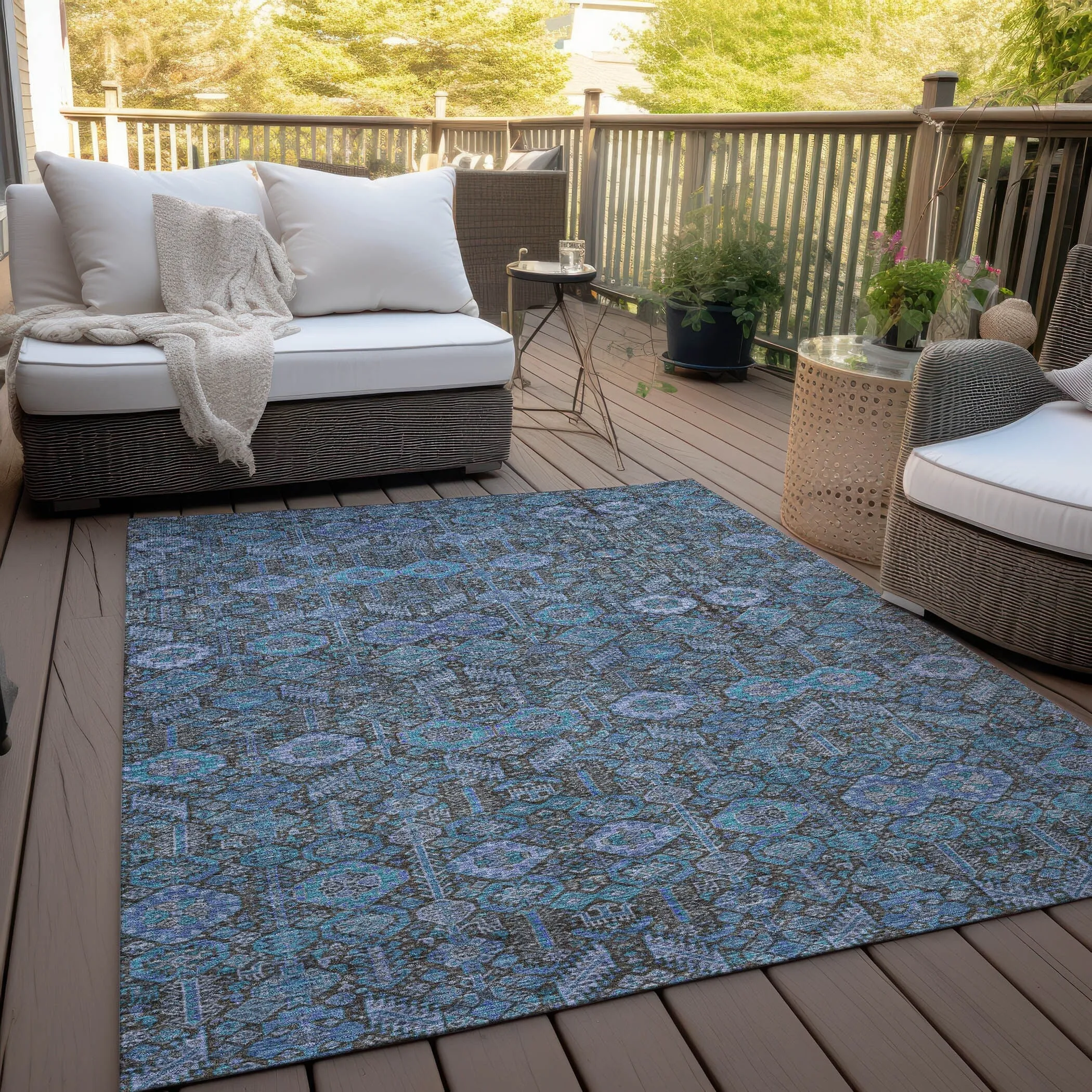 Machine Washable Indoor/ Outdoor Traditional Boho Chantille Rug
