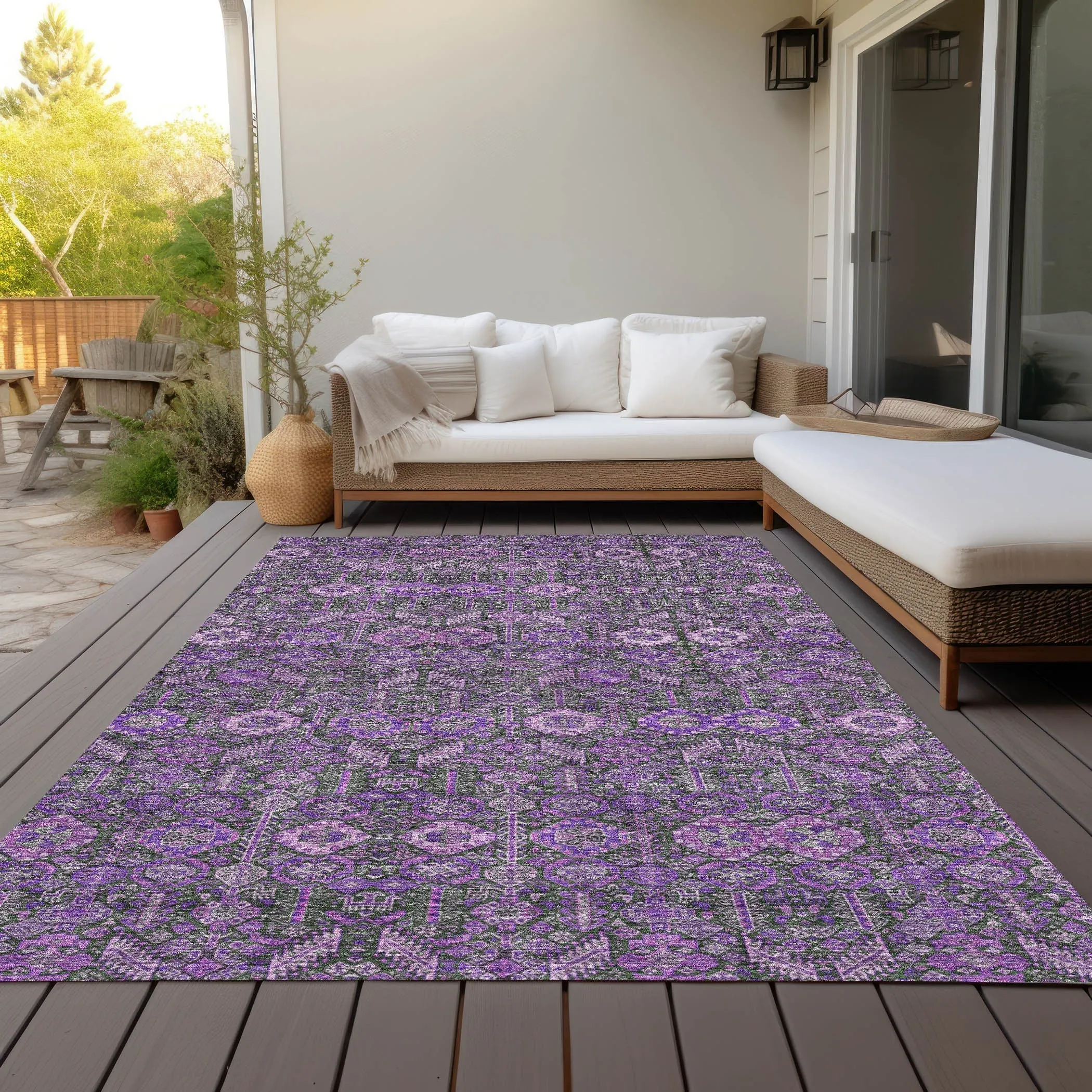 Machine Washable Indoor/ Outdoor Traditional Boho Chantille Rug