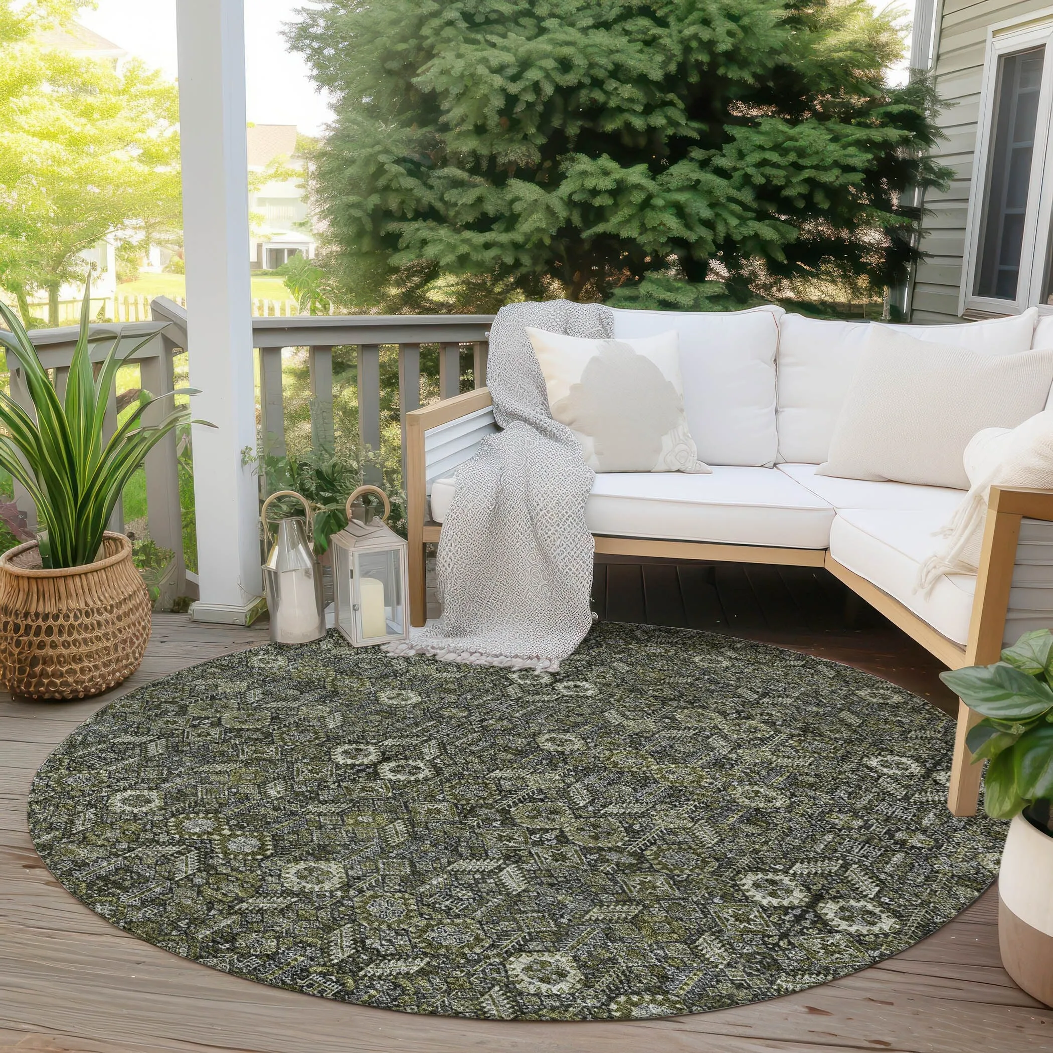 Machine Washable Indoor/ Outdoor Traditional Boho Chantille Rug