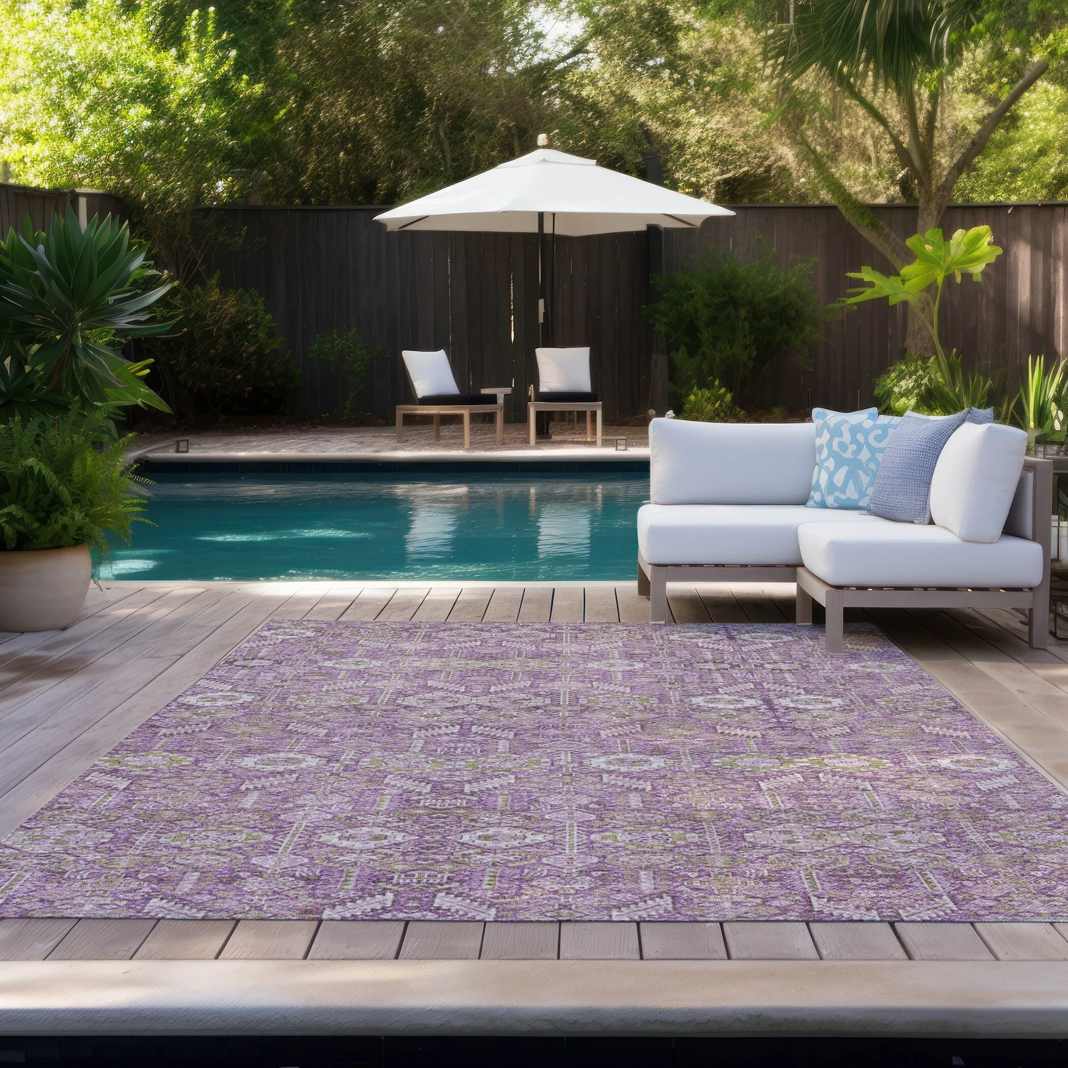 Machine Washable Indoor/ Outdoor Traditional Boho Chantille Rug