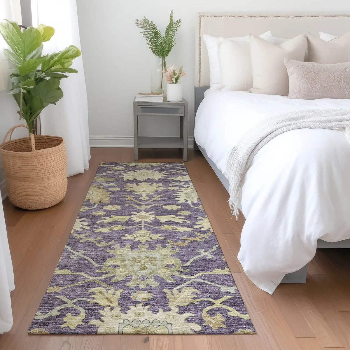 Machine Washable Indoor/ Outdoor Traditional Casual Chantille Rug