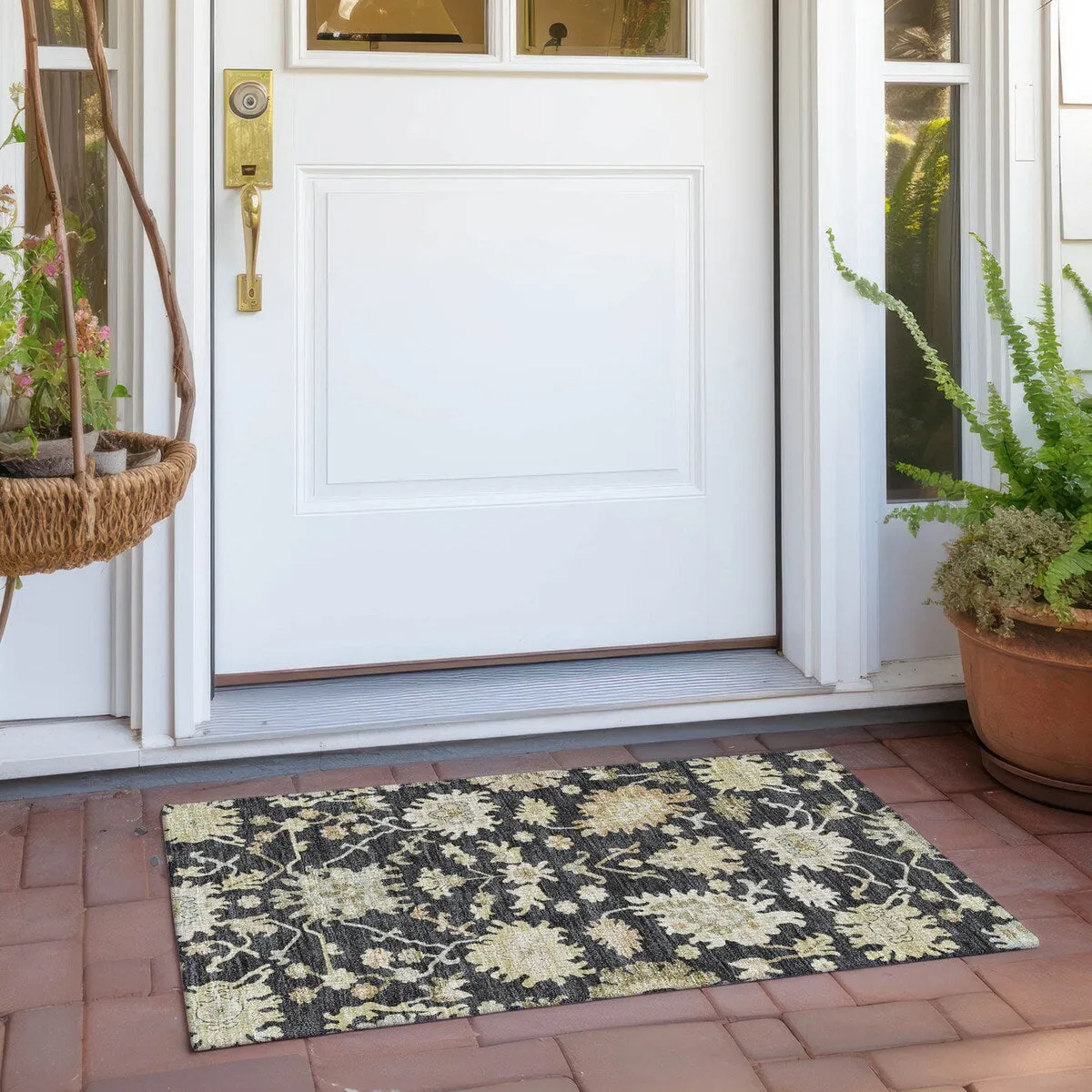 Machine Washable Indoor/ Outdoor Traditional Casual Chantille Rug