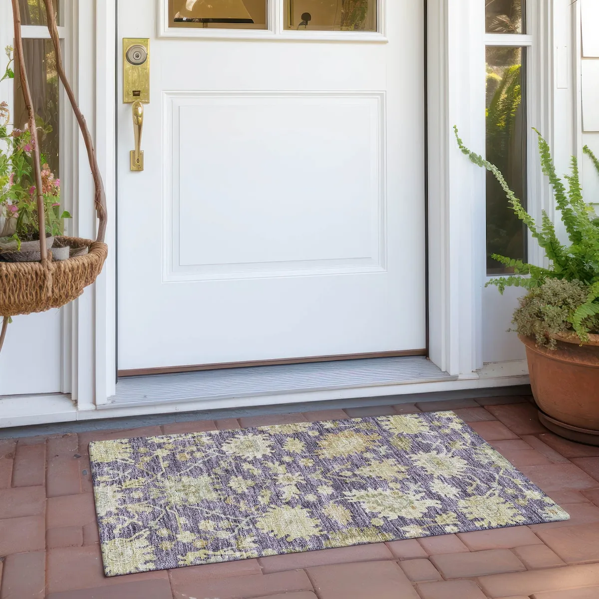 Machine Washable Indoor/ Outdoor Traditional Casual Chantille Rug