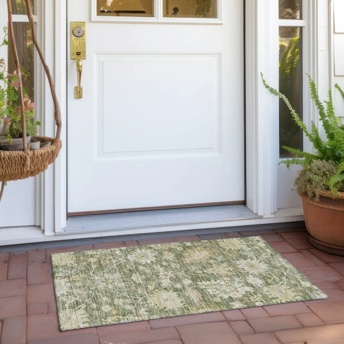 Machine Washable Indoor/ Outdoor Traditional Casual Chantille Rug