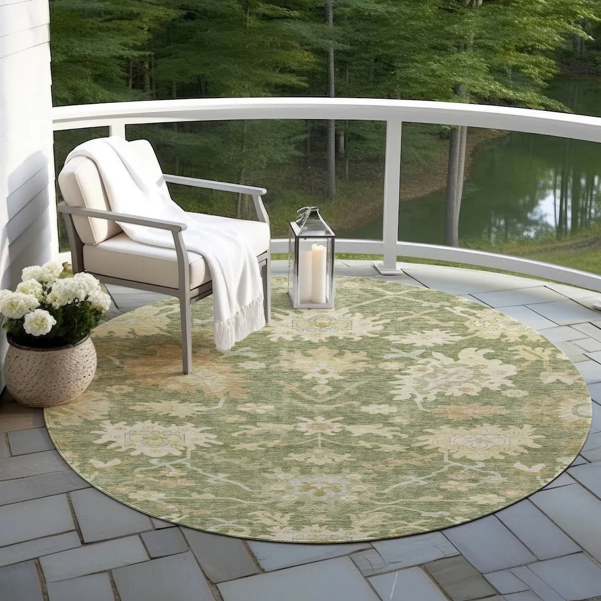 Machine Washable Indoor/ Outdoor Traditional Casual Chantille Rug